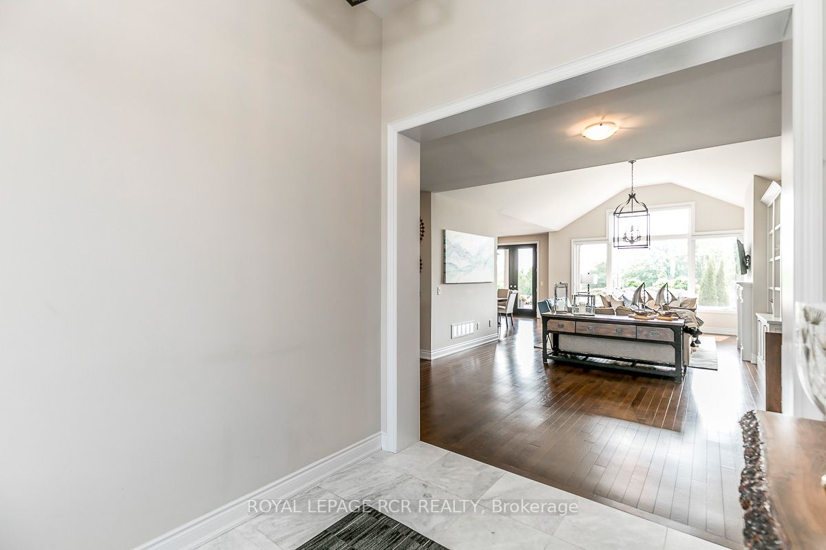17 Nature's Landing Dr