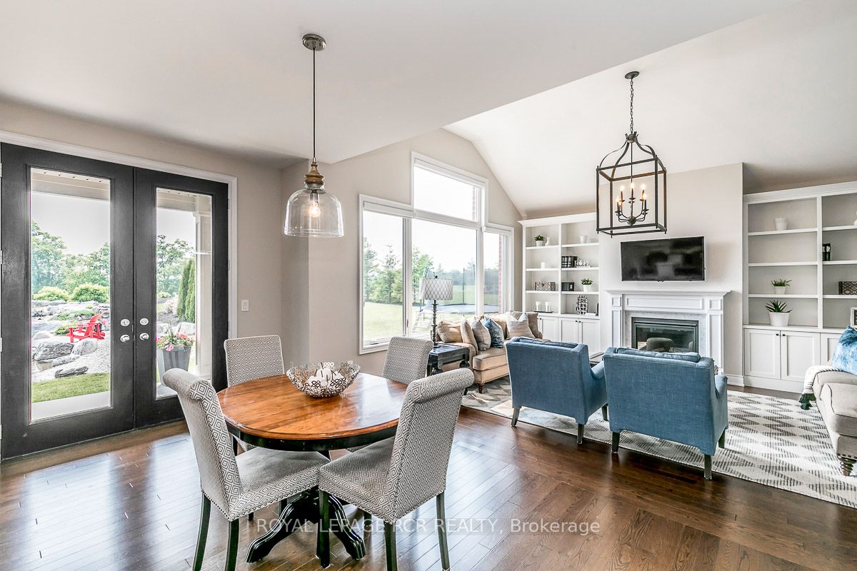 17 Nature's Landing Dr