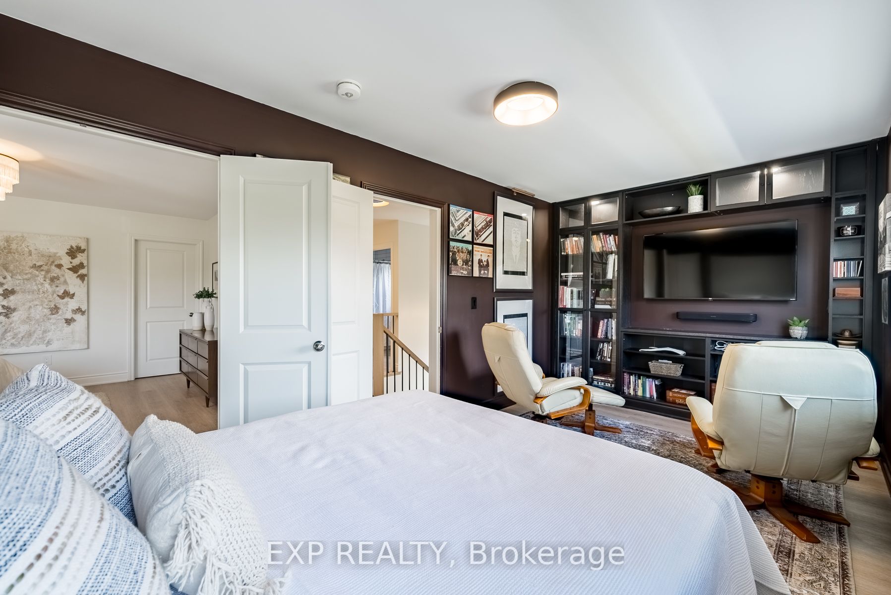 933 John Fairhurst Blvd