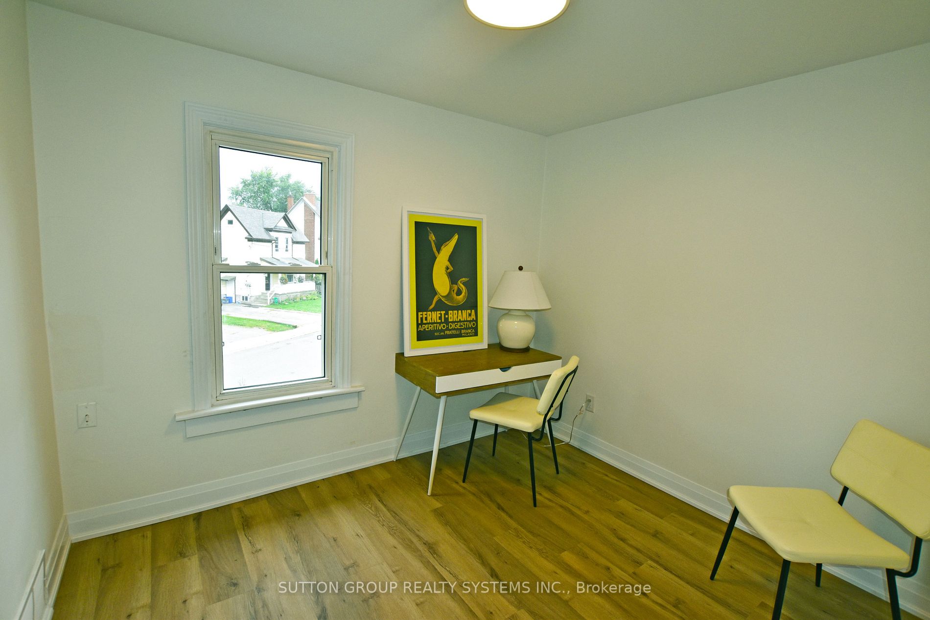 4743 Ryerson Cres