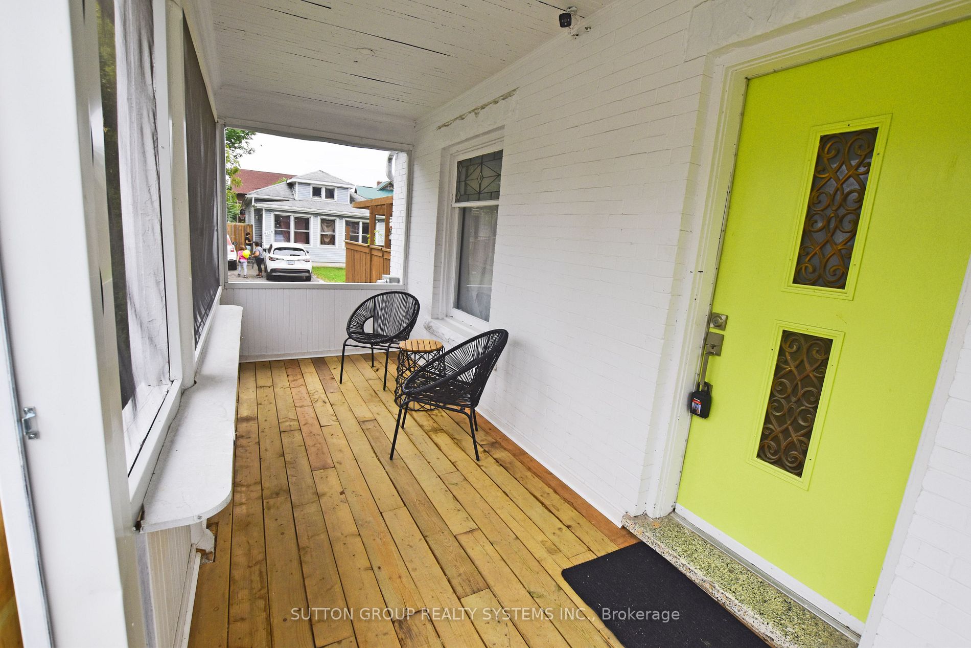 4743 Ryerson Cres