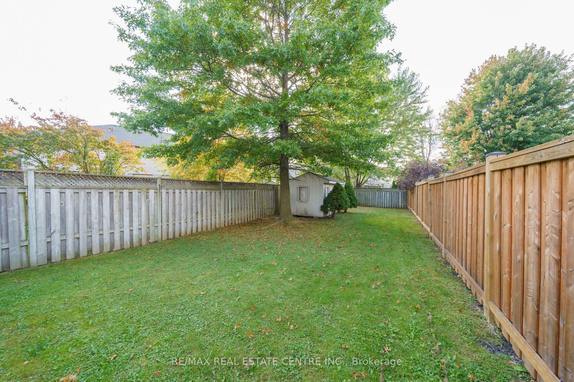 14 Sunters Crt