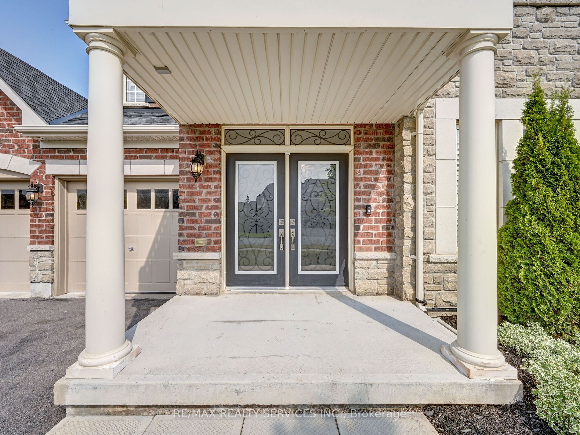 18 Skelton St