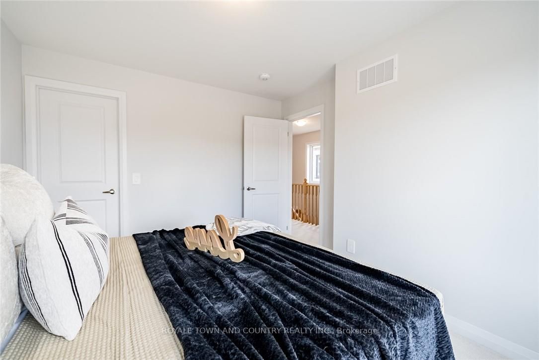 37 Keenan St