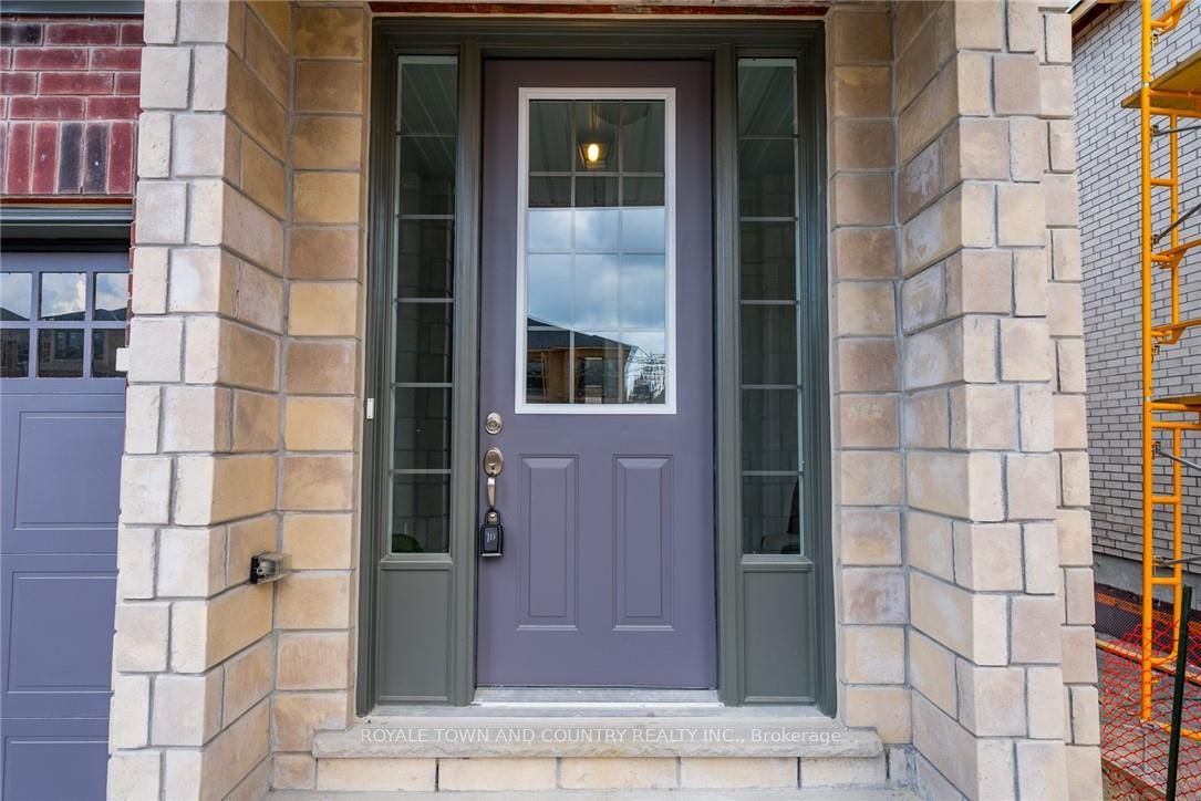 37 Keenan St