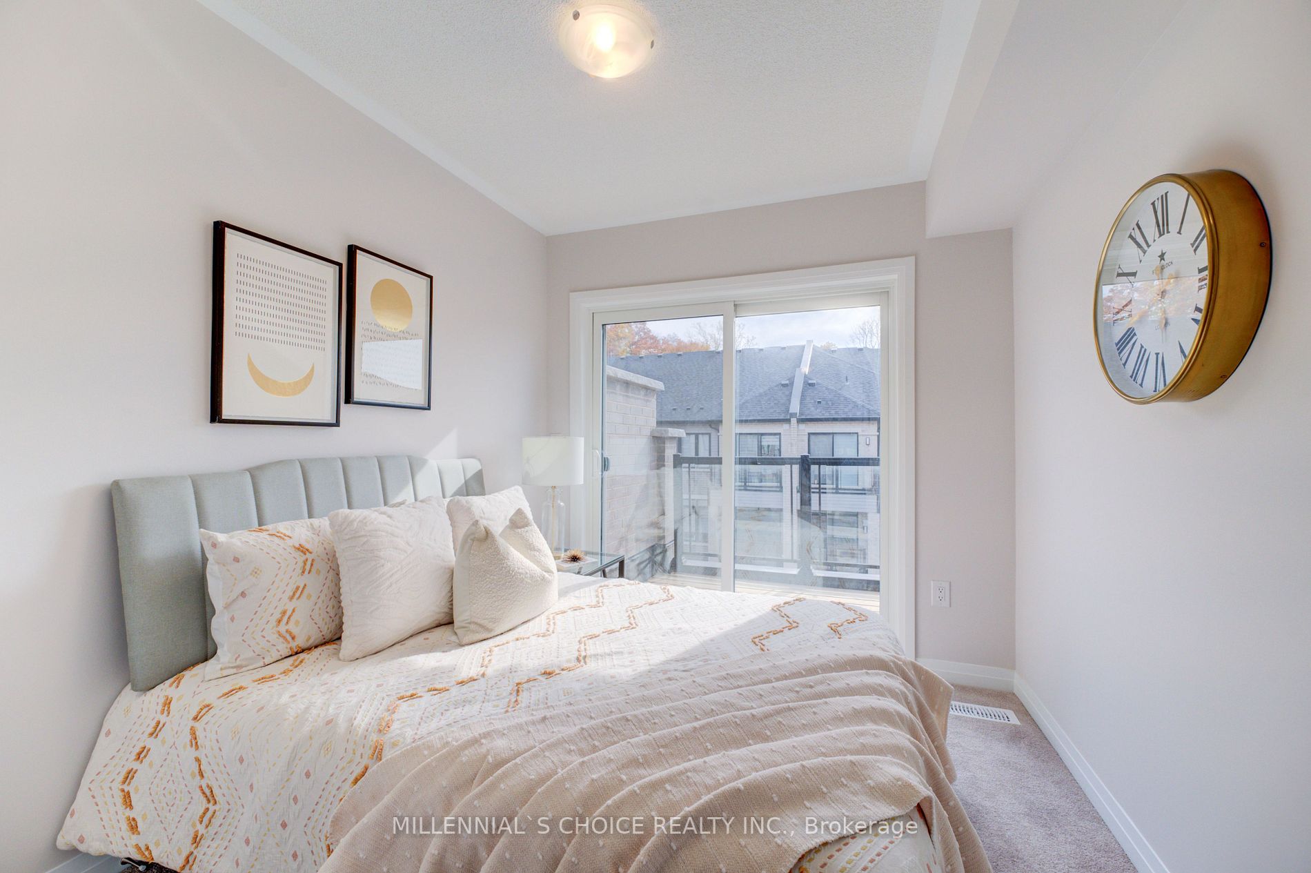 585 Colborne St E, #1004