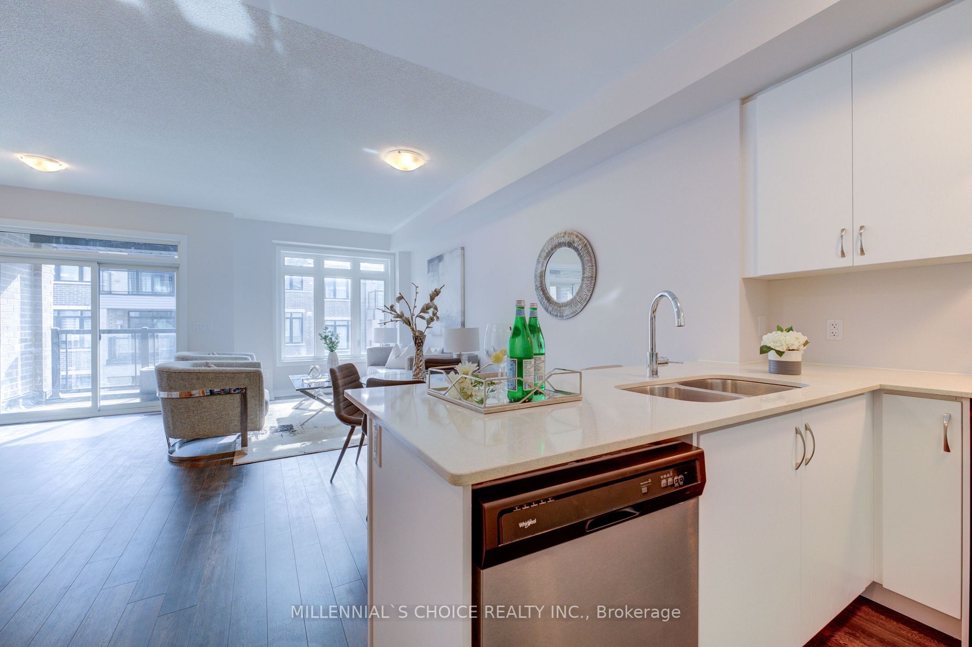 585 Colborne St E, #1004