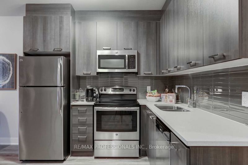 150 Main St, #405