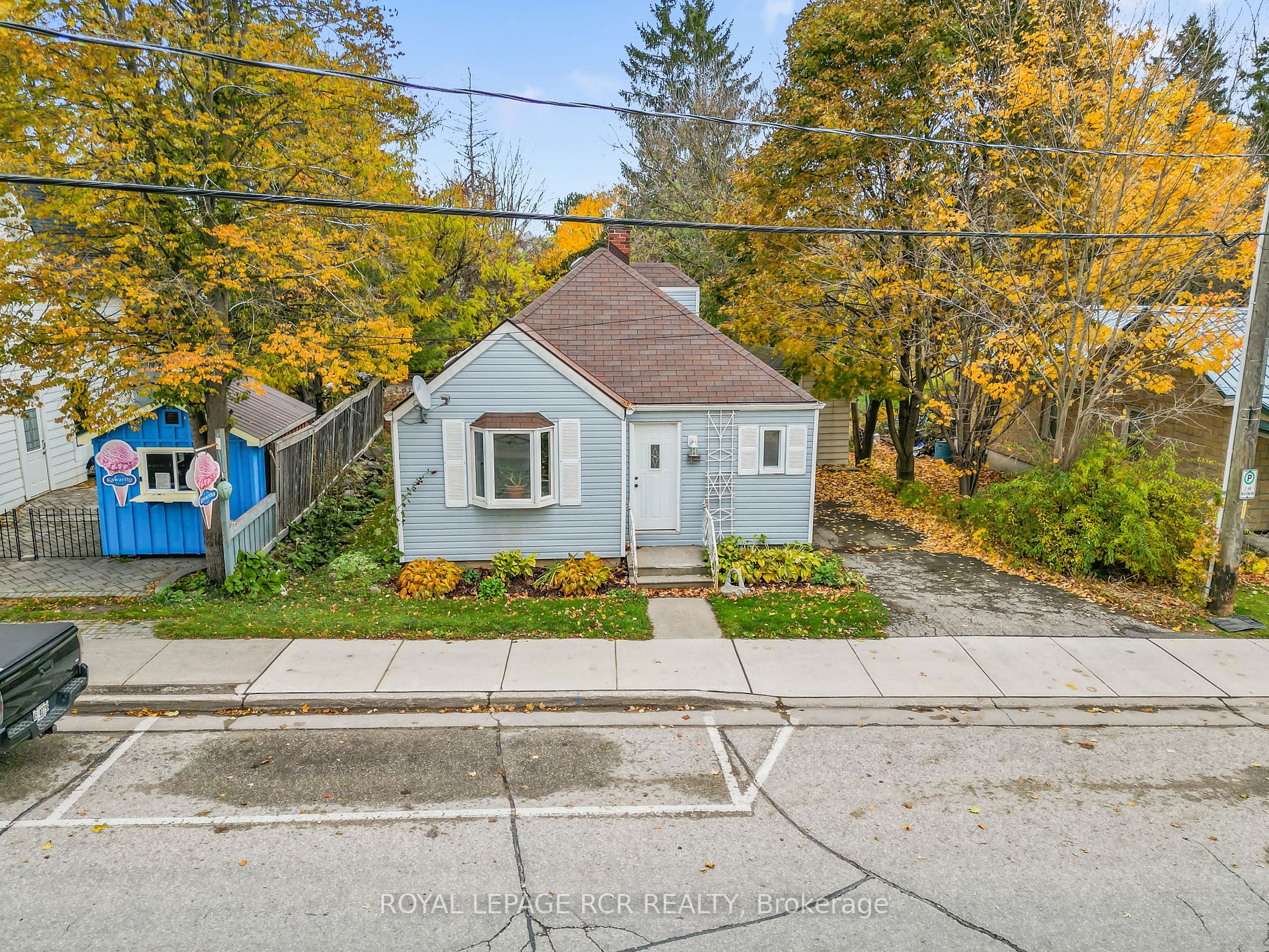 51 Main St S