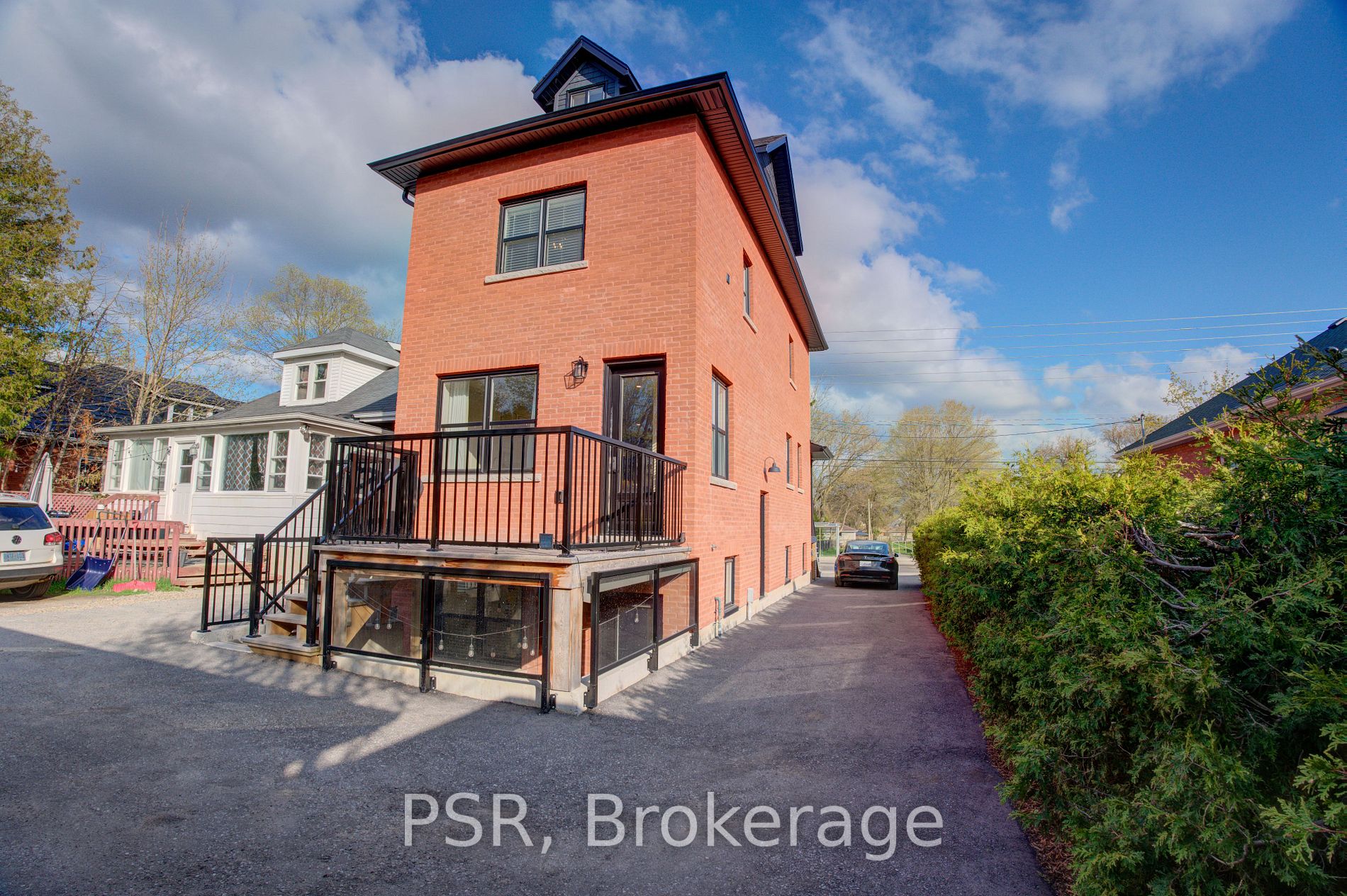 236 Elizabeth St