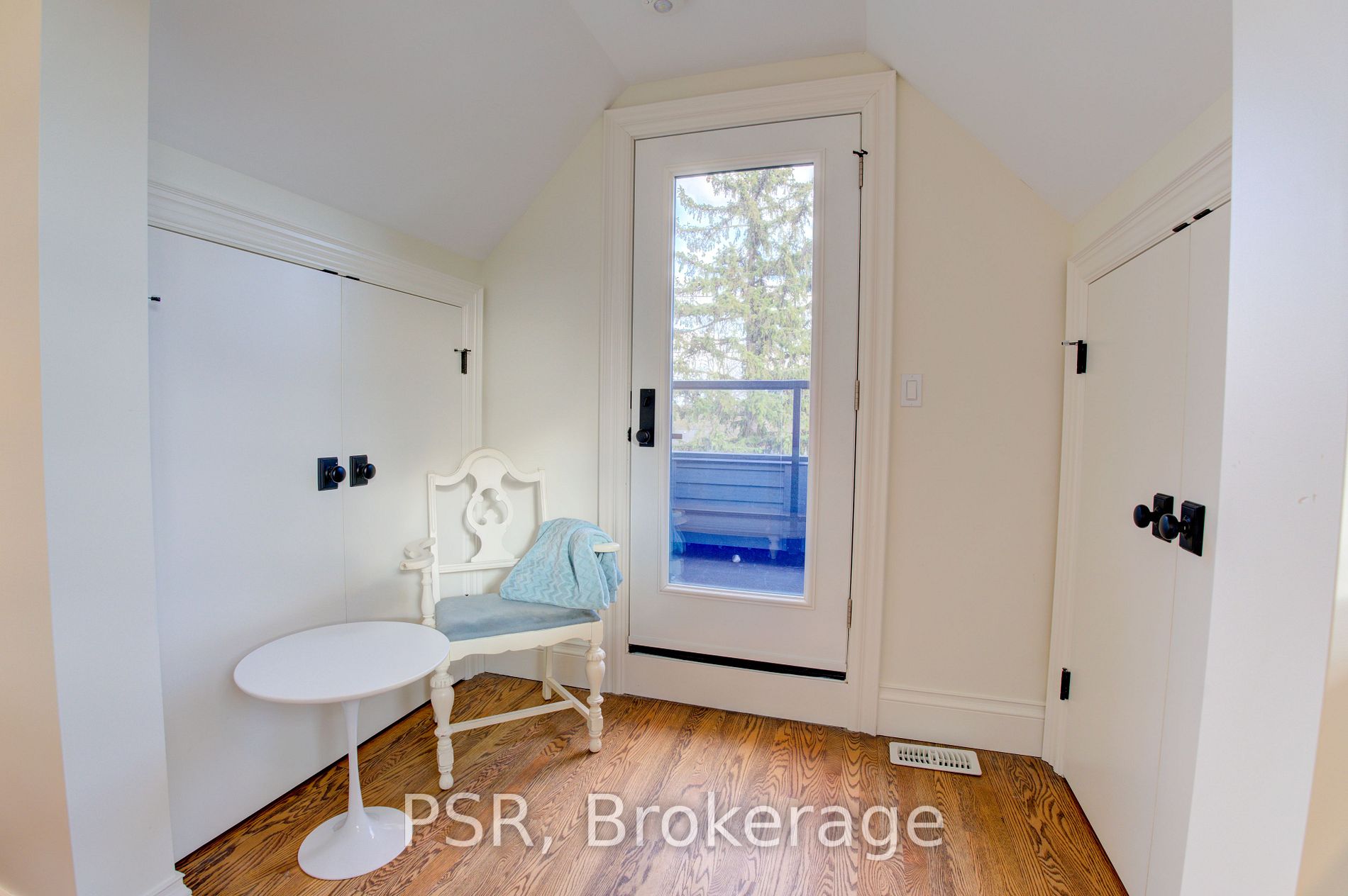236 Elizabeth St