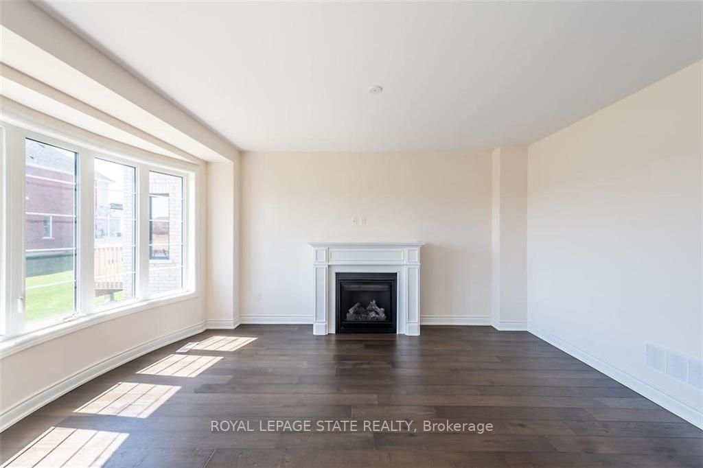 30 Robertson Rd
