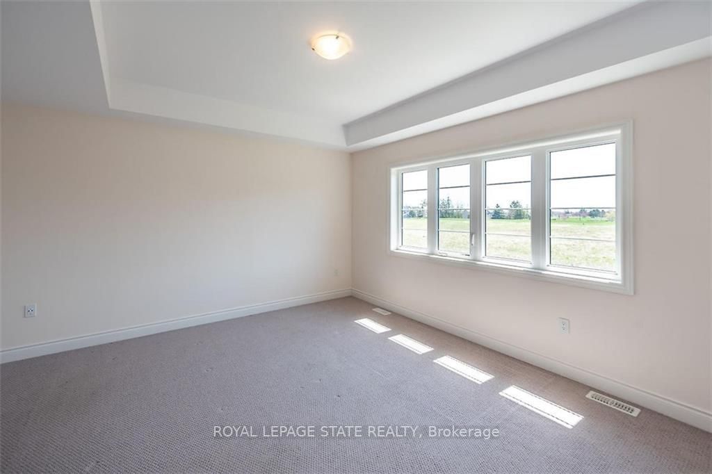30 Robertson Rd