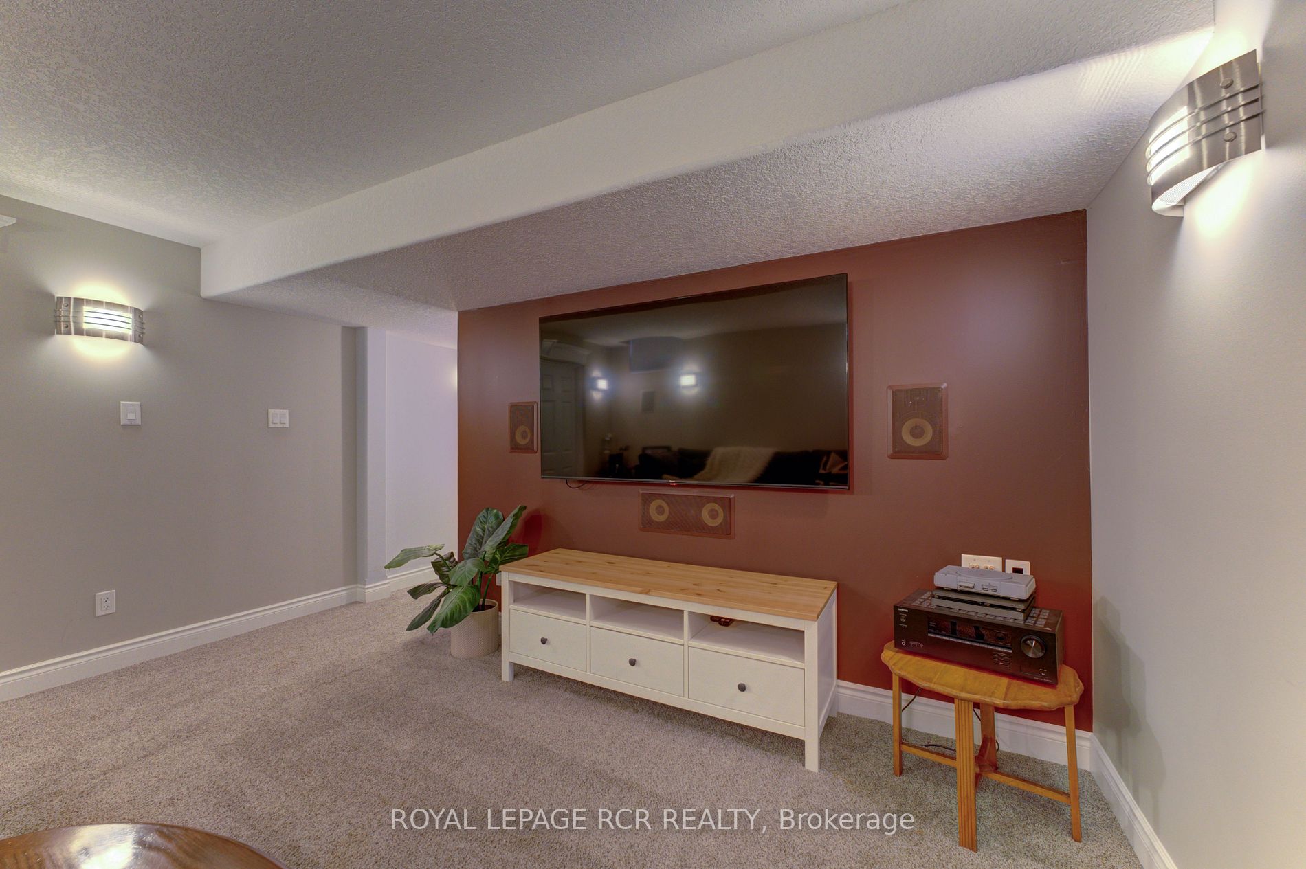 12 Bolster Rd