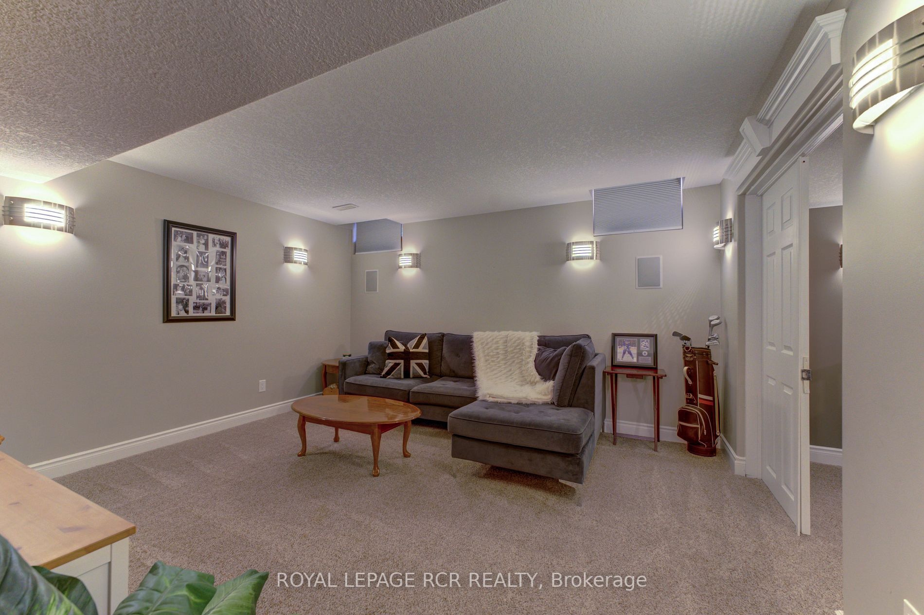 12 Bolster Rd
