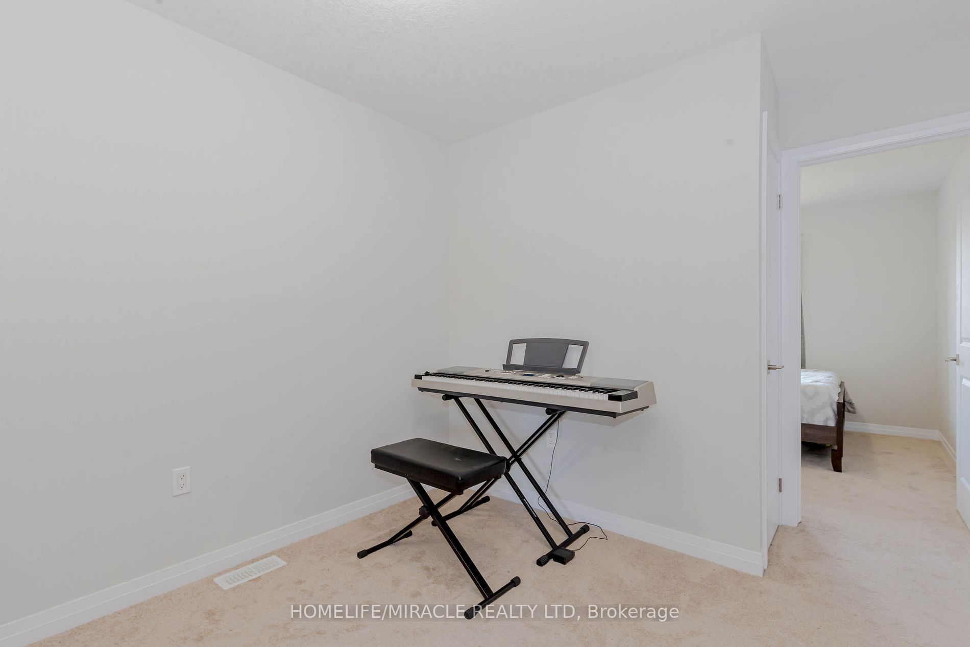 520 Grey St, #23