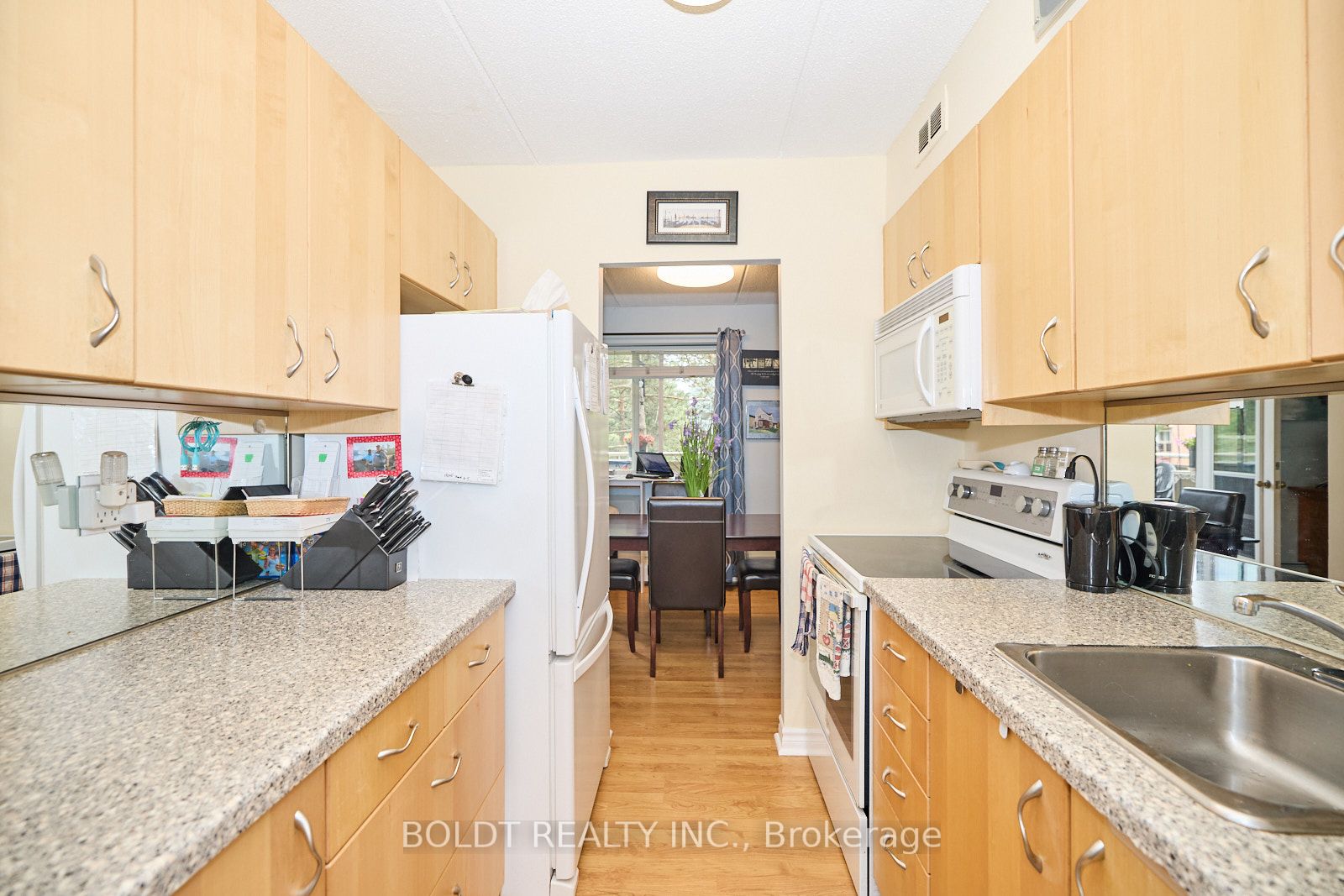 198 Scott St, #219
