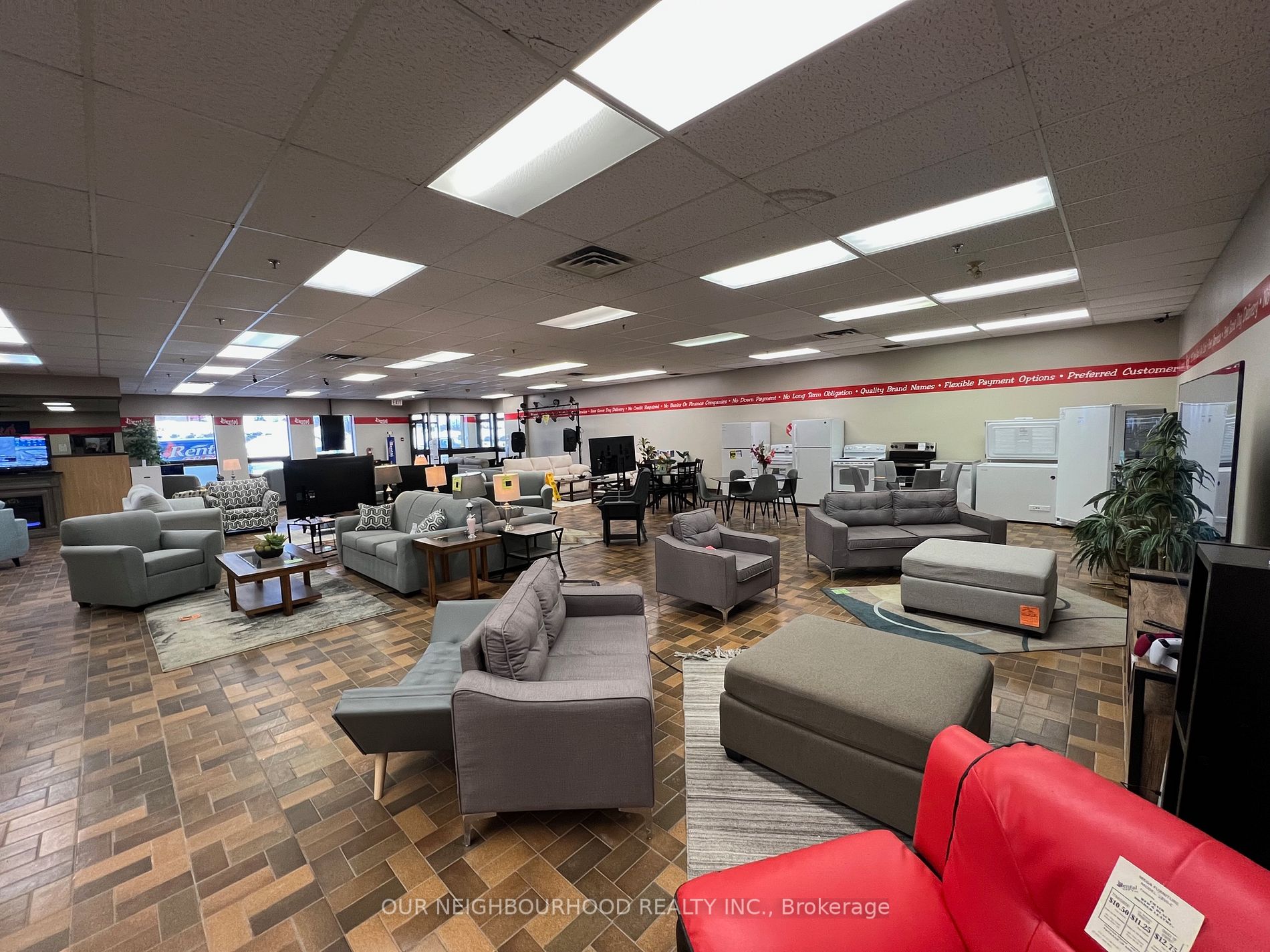 1135 Lansdowne St W, #25