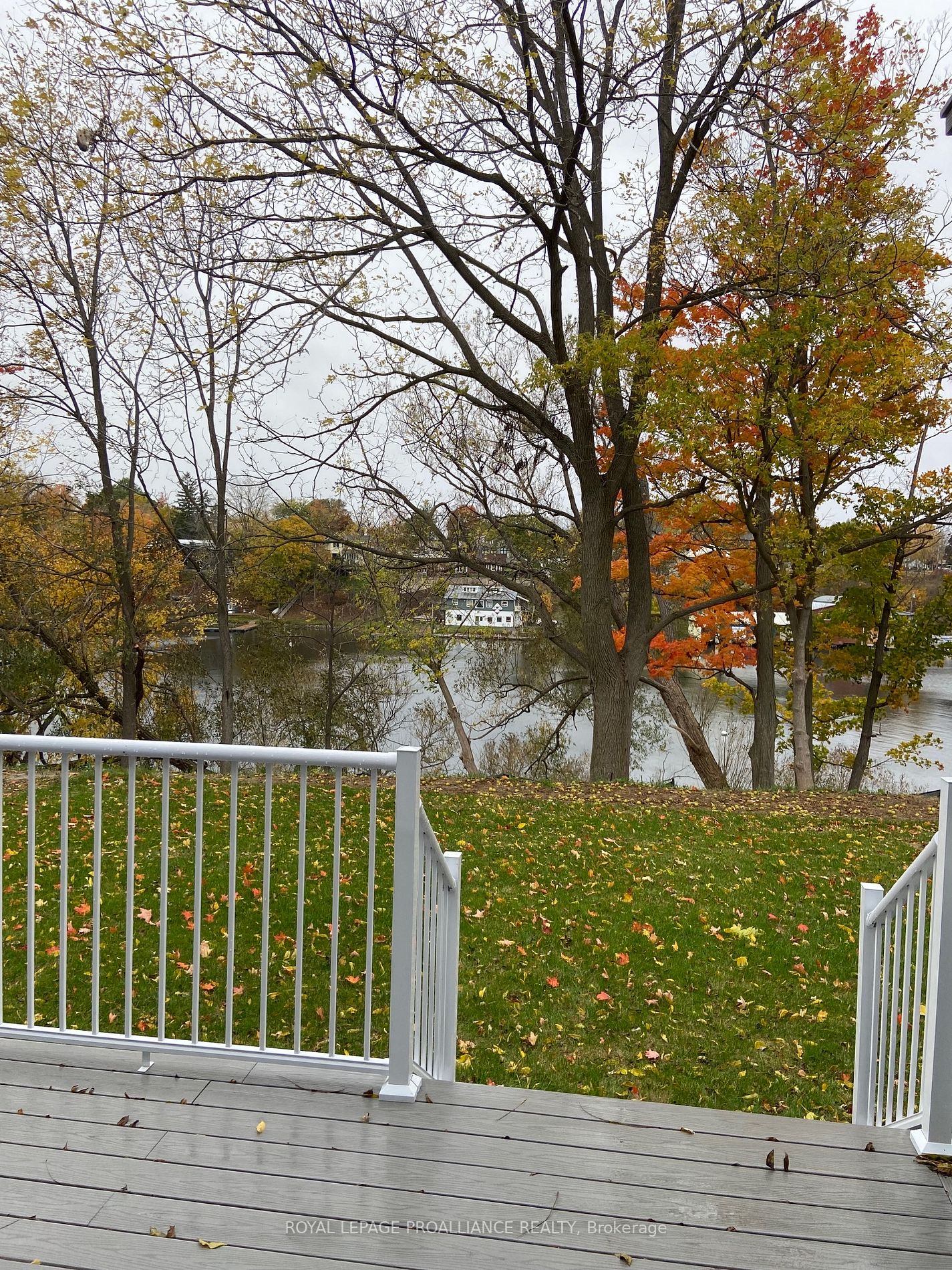 101 Villeneuve Drive