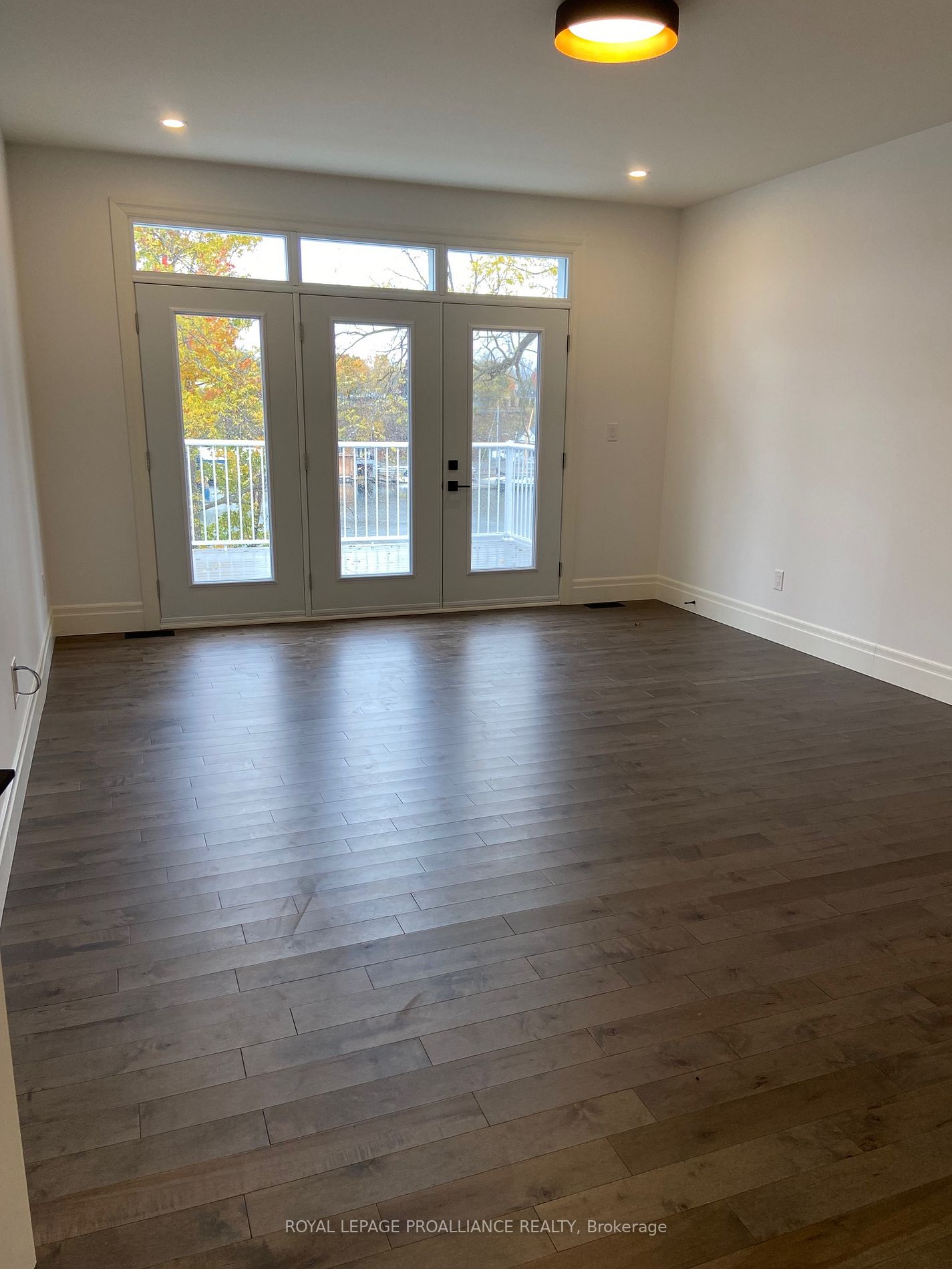 101 Villeneuve Drive
