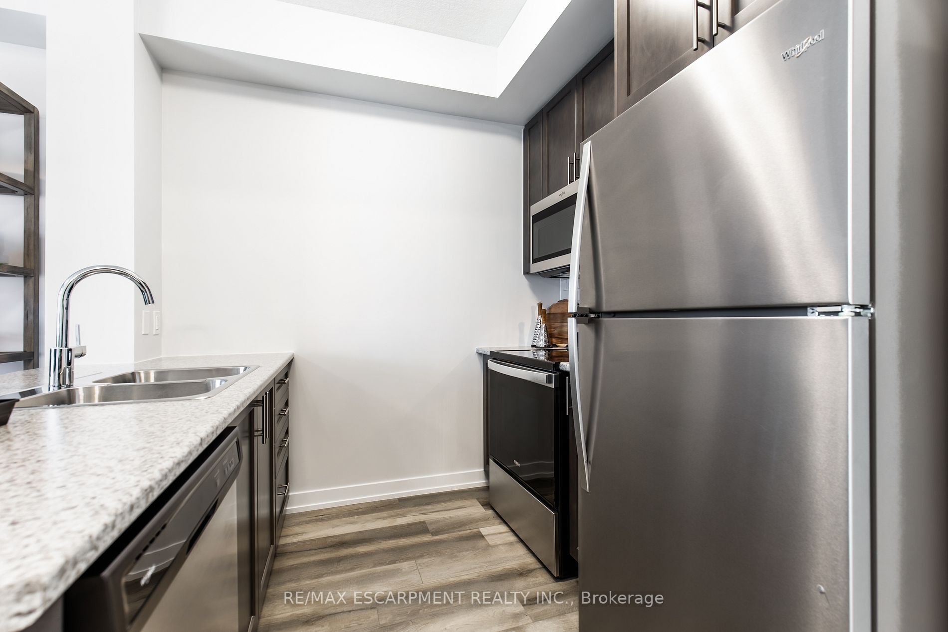197 Hespeler Rd, #803