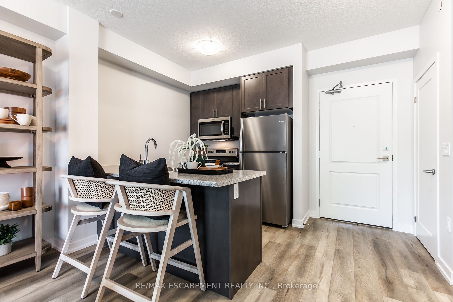 197 Hespeler Rd, #803