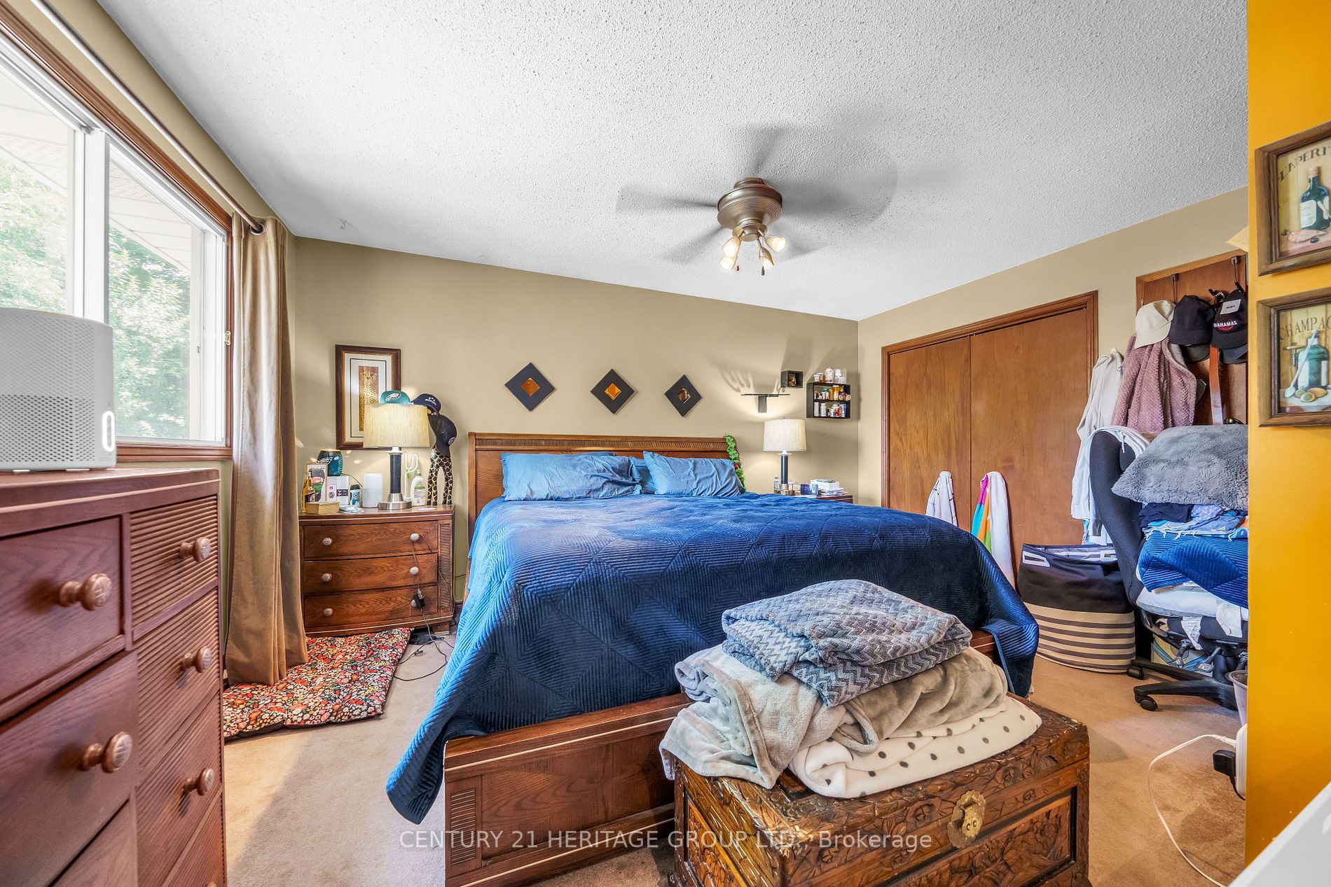 3929 Vineyard Crescent
