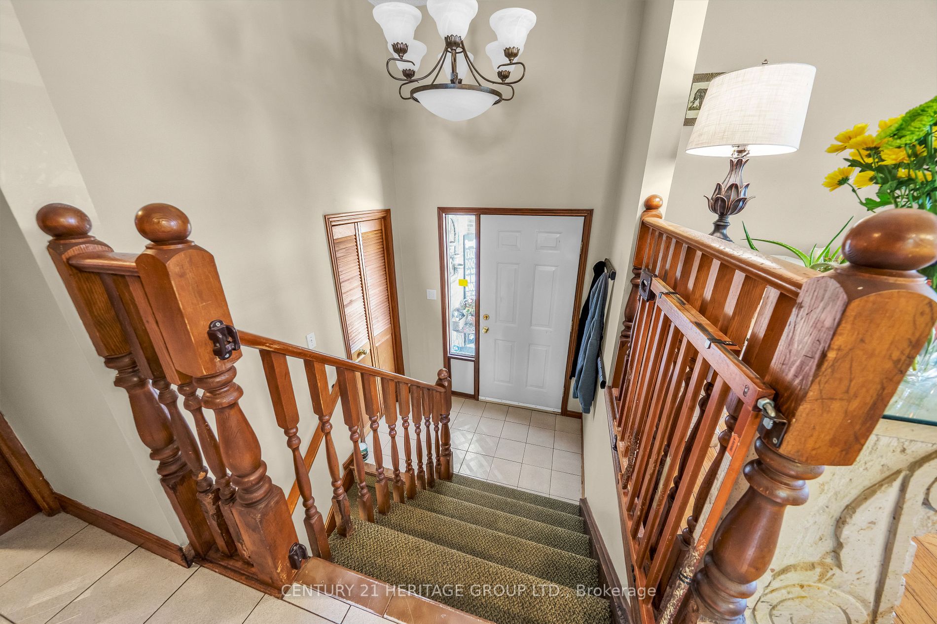 3929 Vineyard Crescent