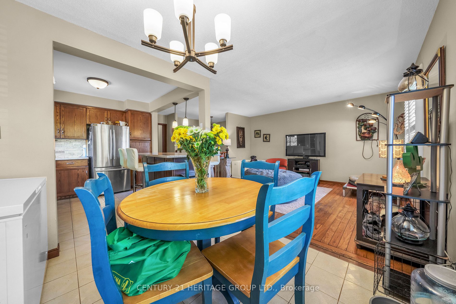 3929 Vineyard Crescent
