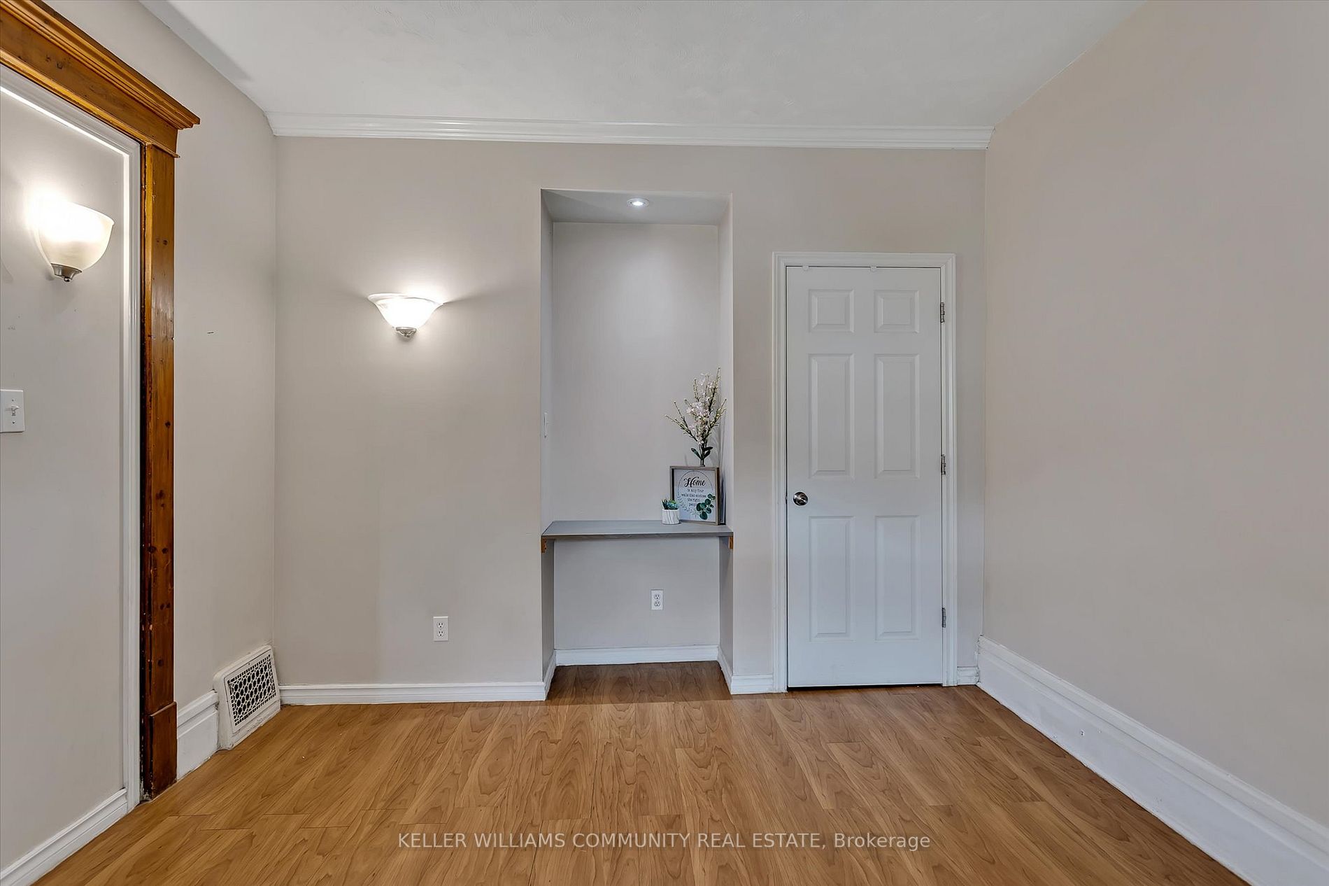 24 Aylmer St S