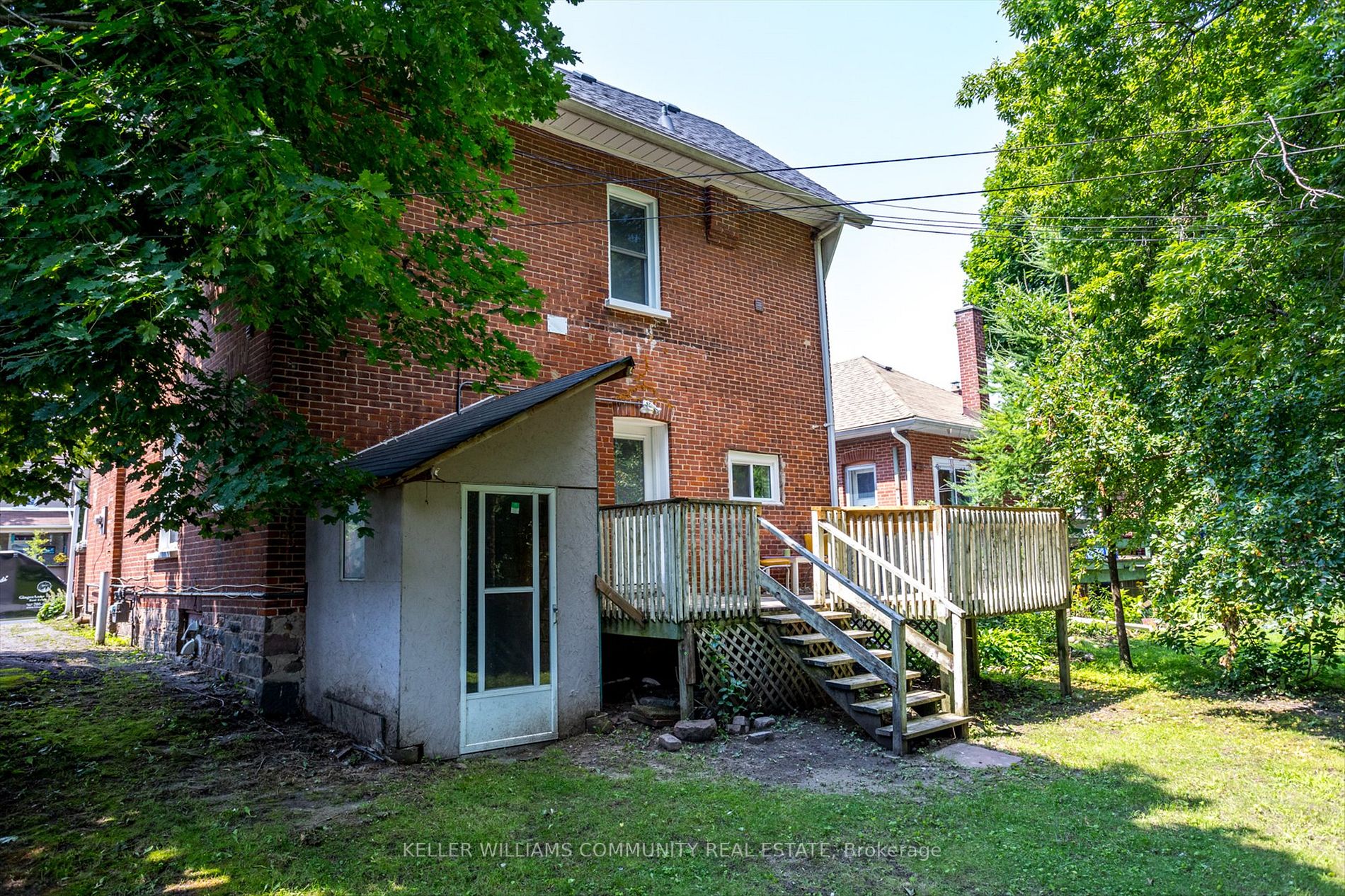 24 Aylmer St S