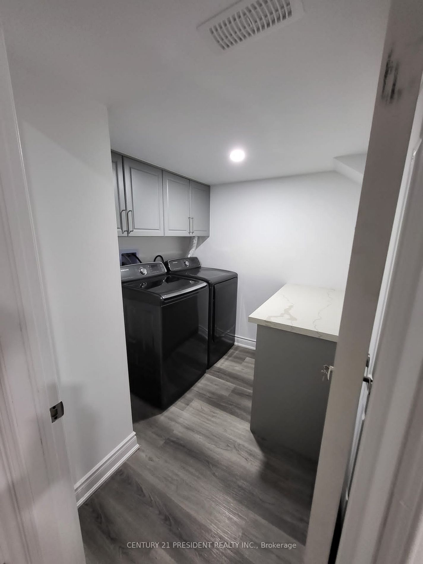 41 Homestead Way, #Bsmt