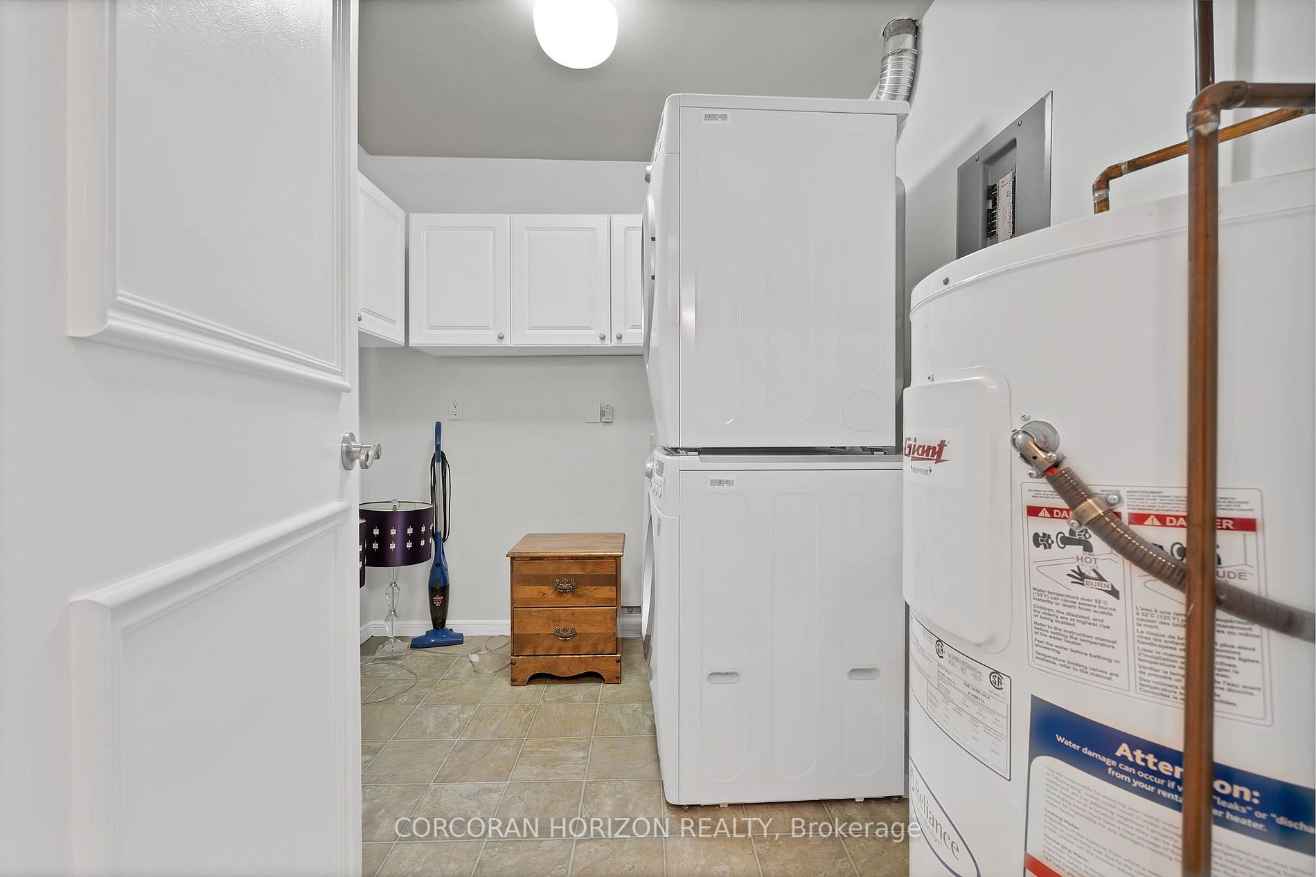 4 Albert St, #202