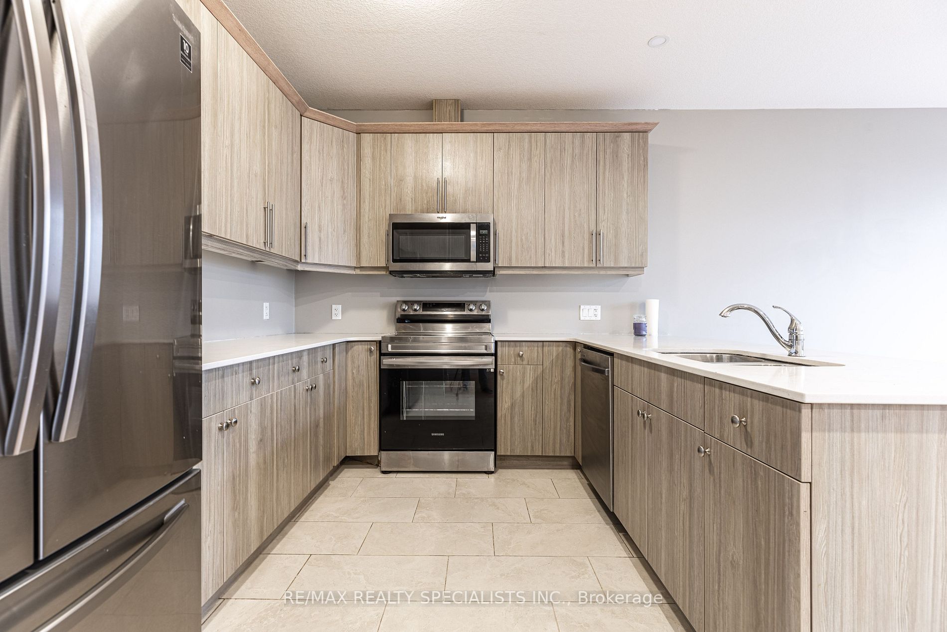 745 Chelton Rd, #24