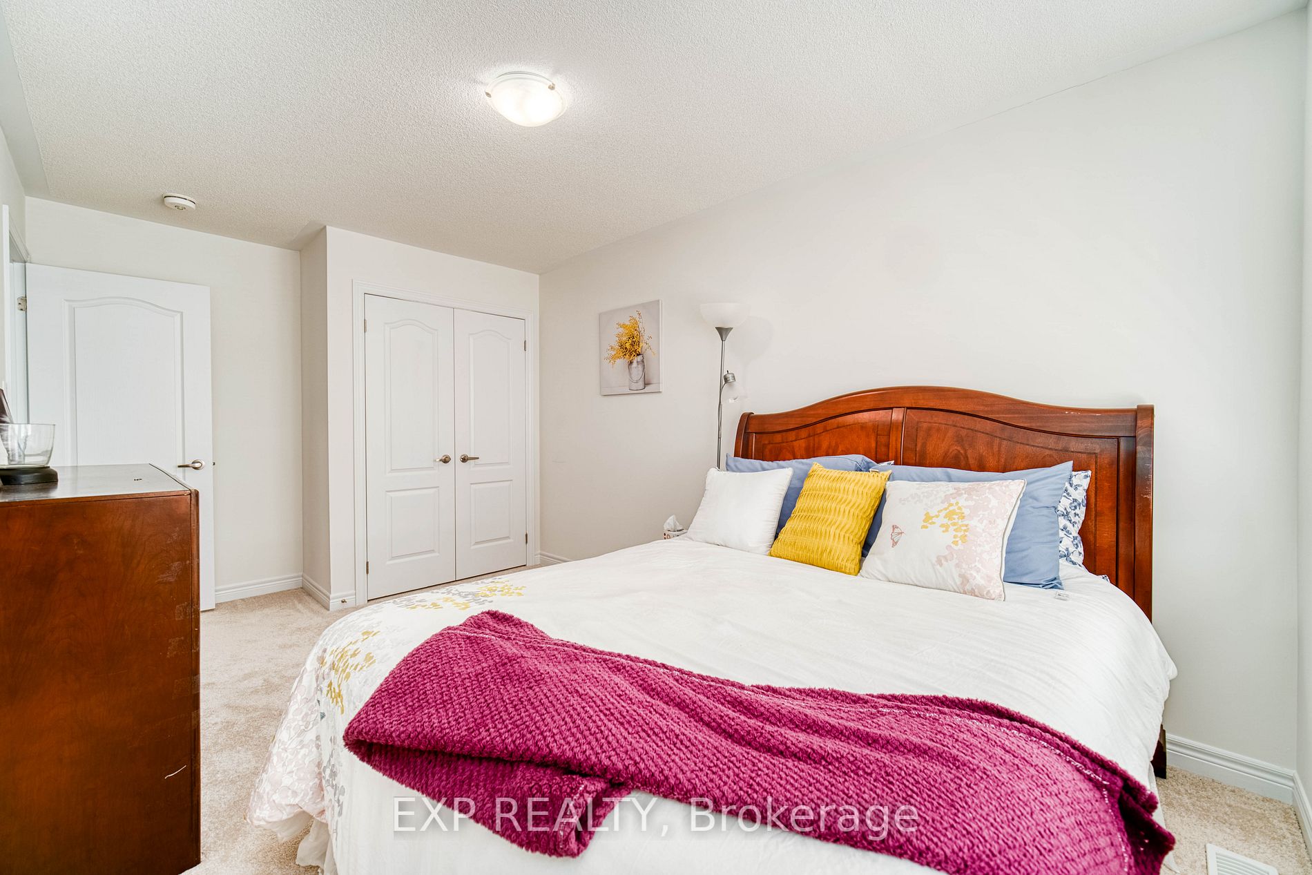 137 Clark St