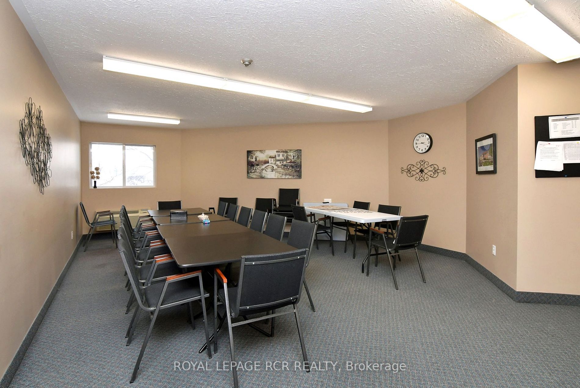 250 Robert St, #100