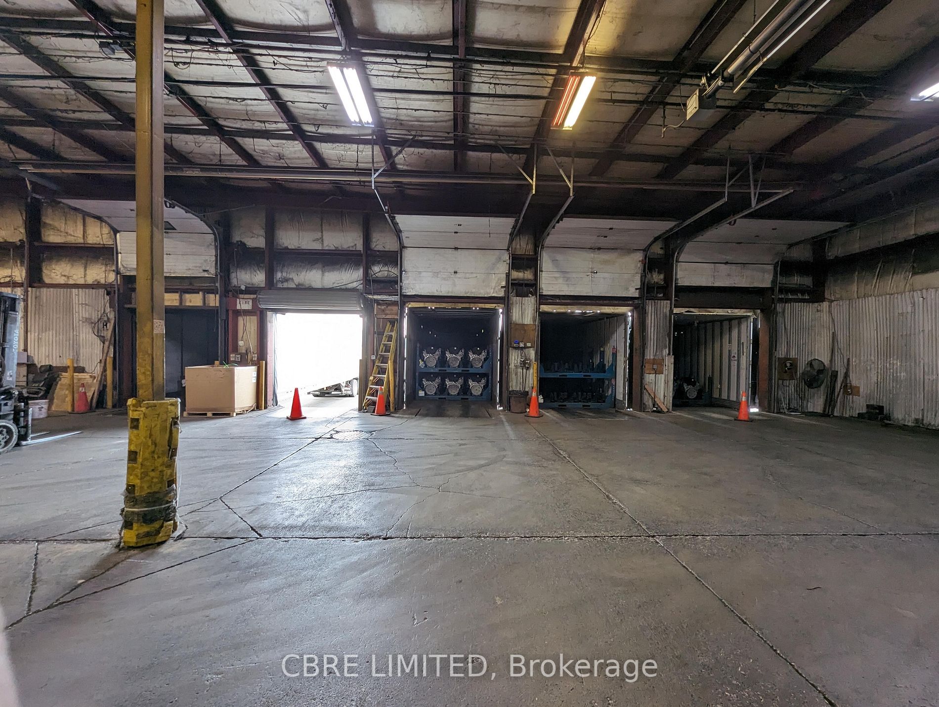 13-15 Cushman Rd