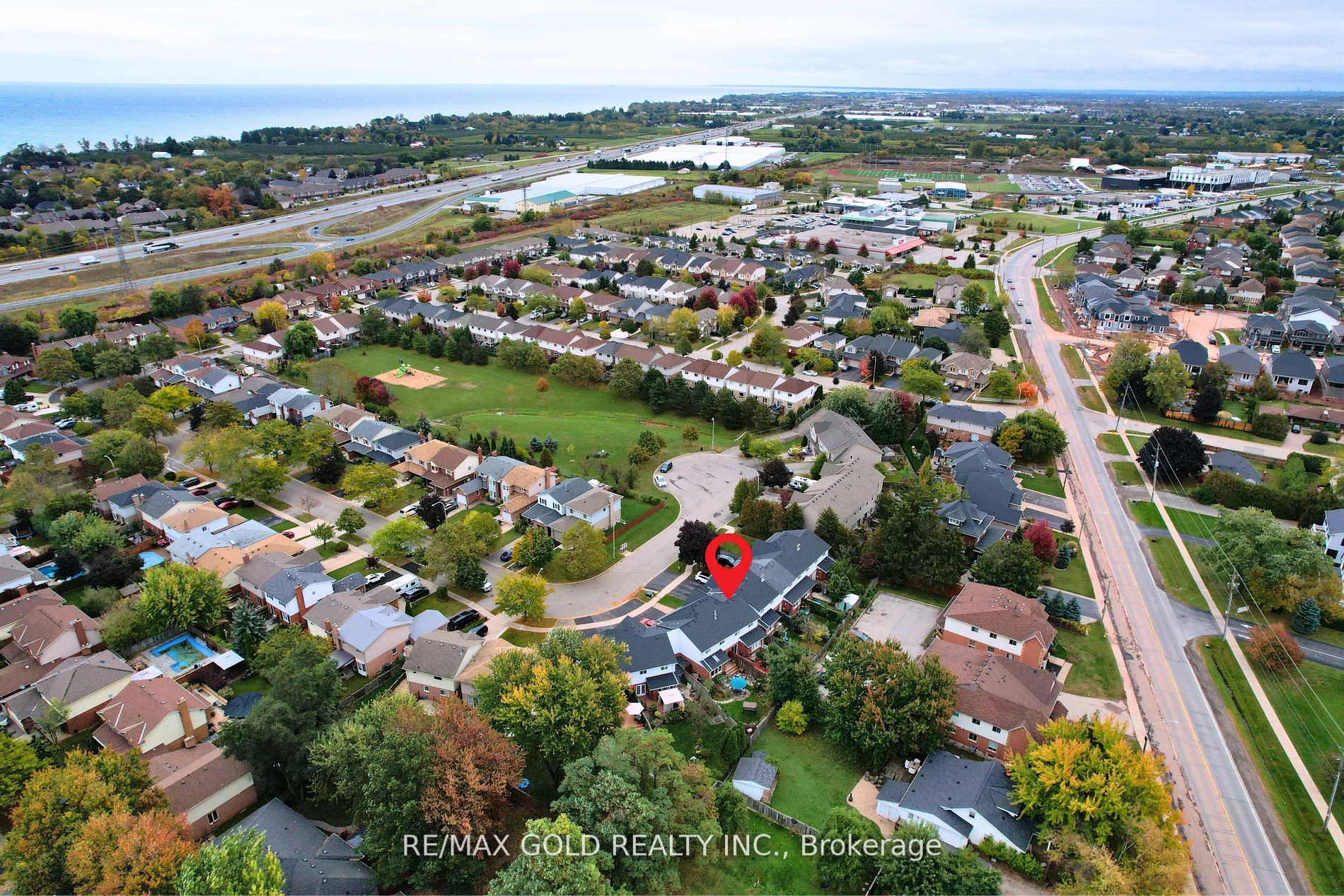 9 Tomahawk Dr