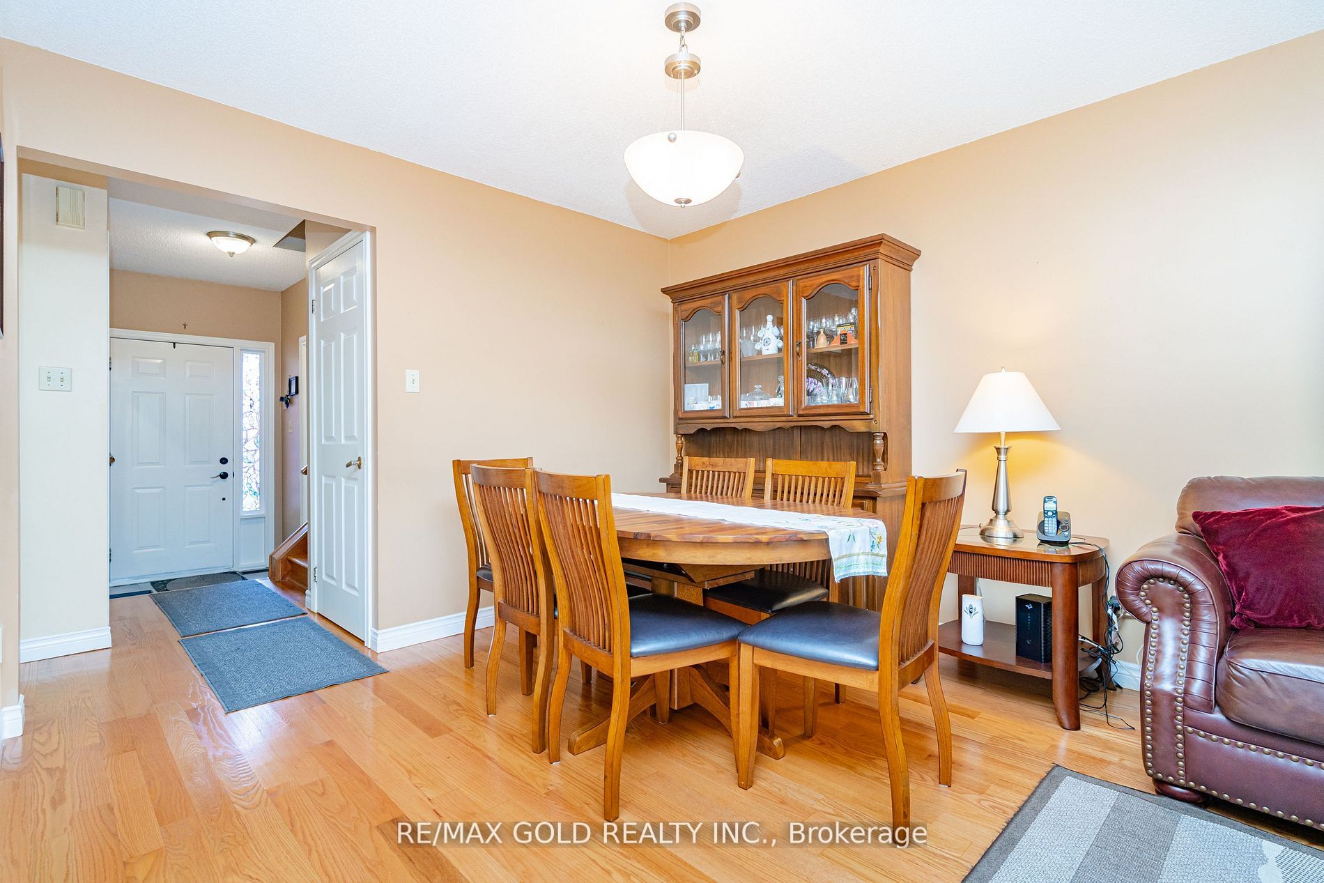 9 Tomahawk Dr