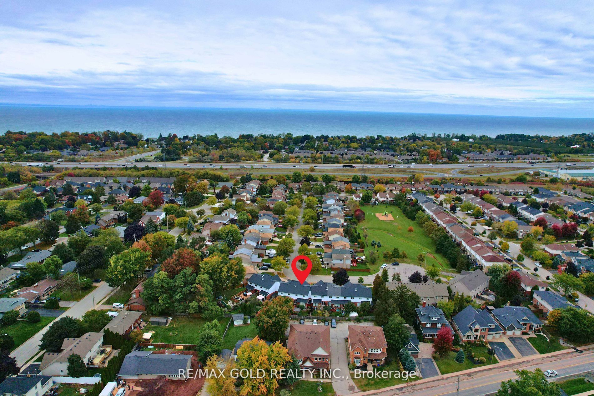9 Tomahawk Dr
