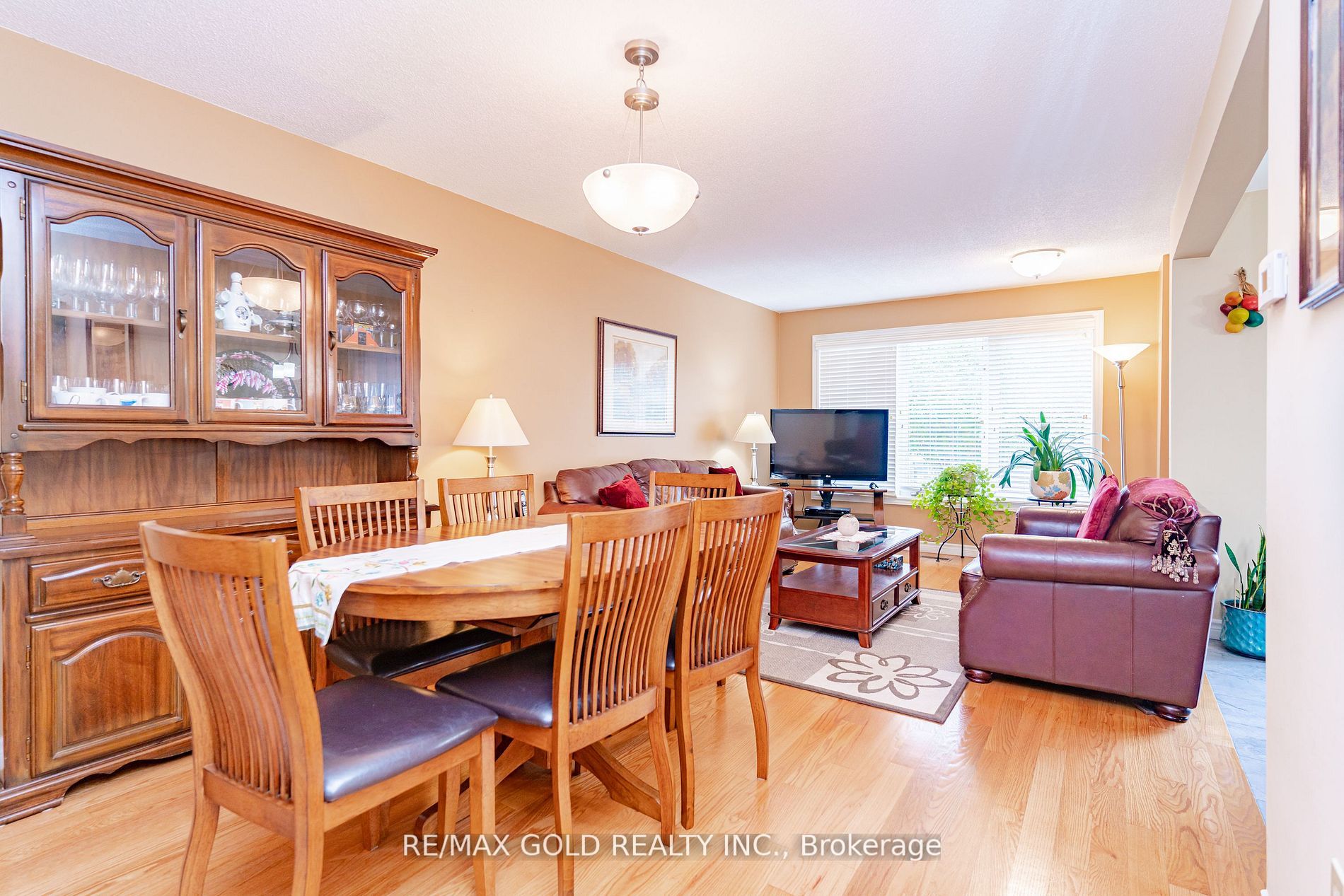 9 Tomahawk Dr