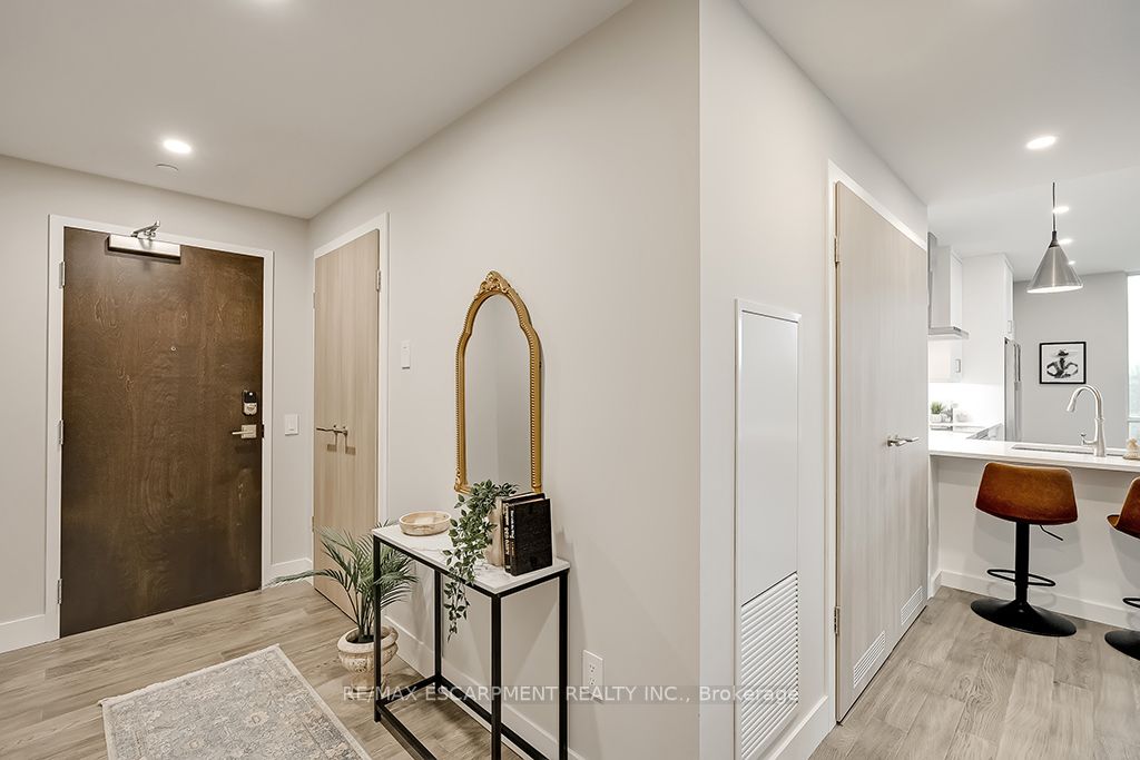 57 Lakeport Rd, #506