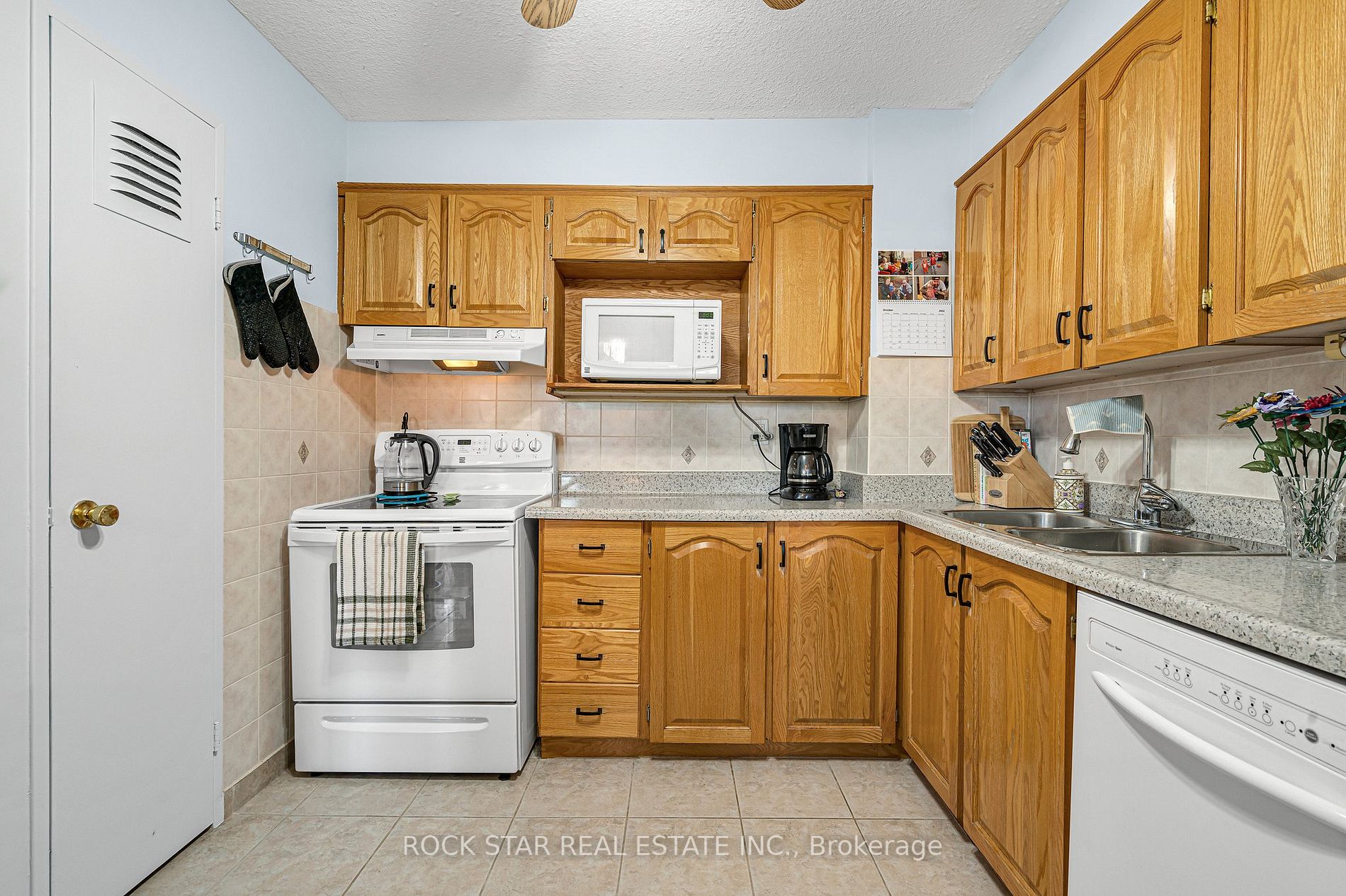 500 Green Rd, #603
