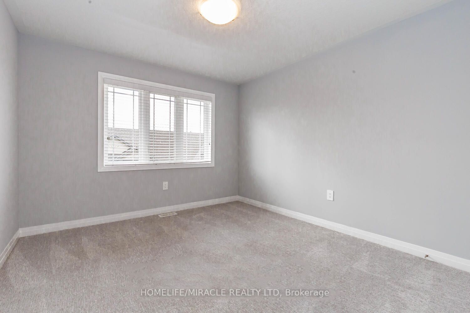 19 Laguna Village Cres