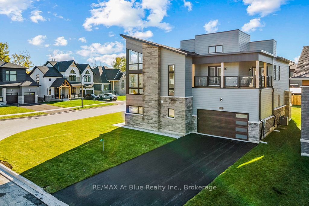 157 Springside Crescent