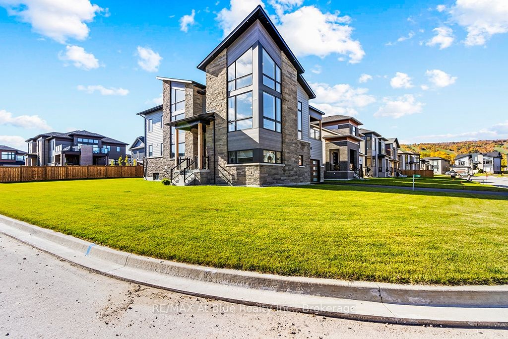 157 Springside Crescent