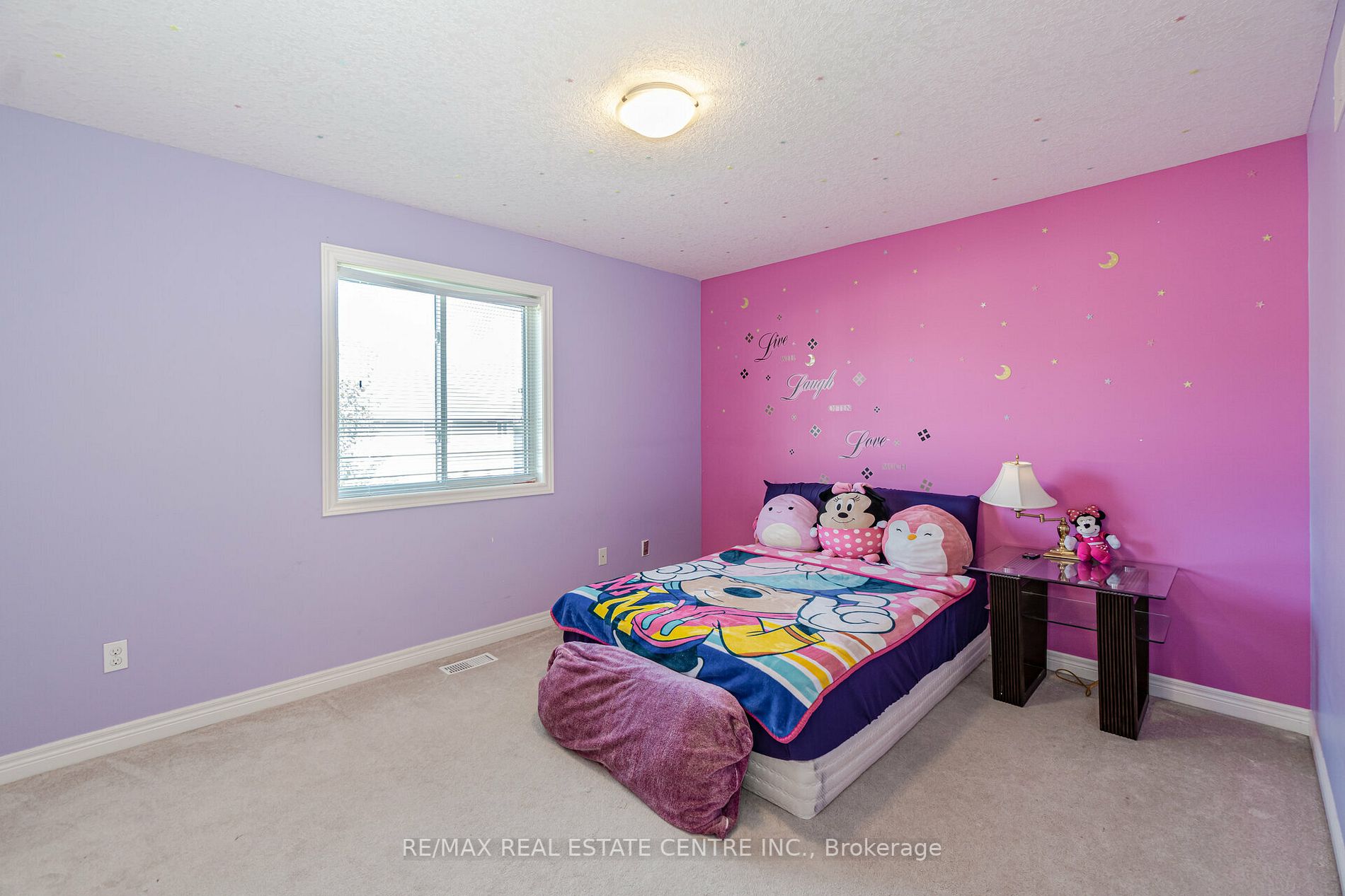 76 Bard Blvd