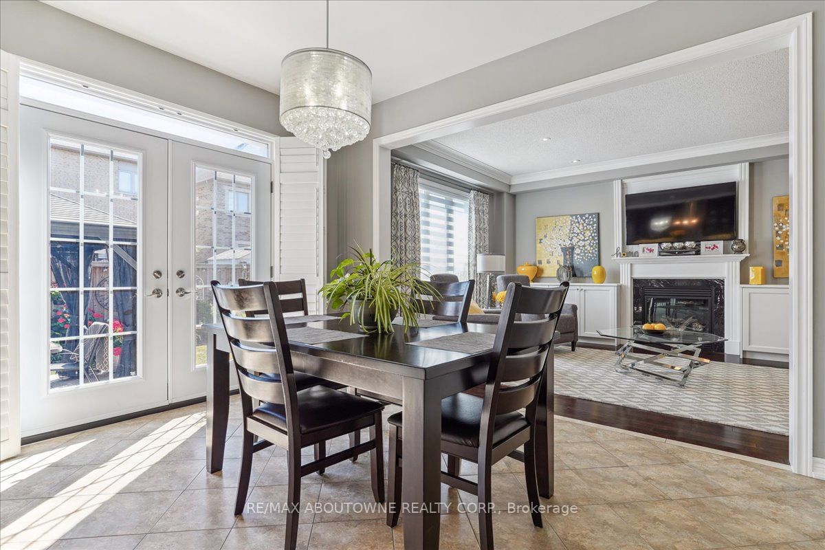 8 Mcknight Ave