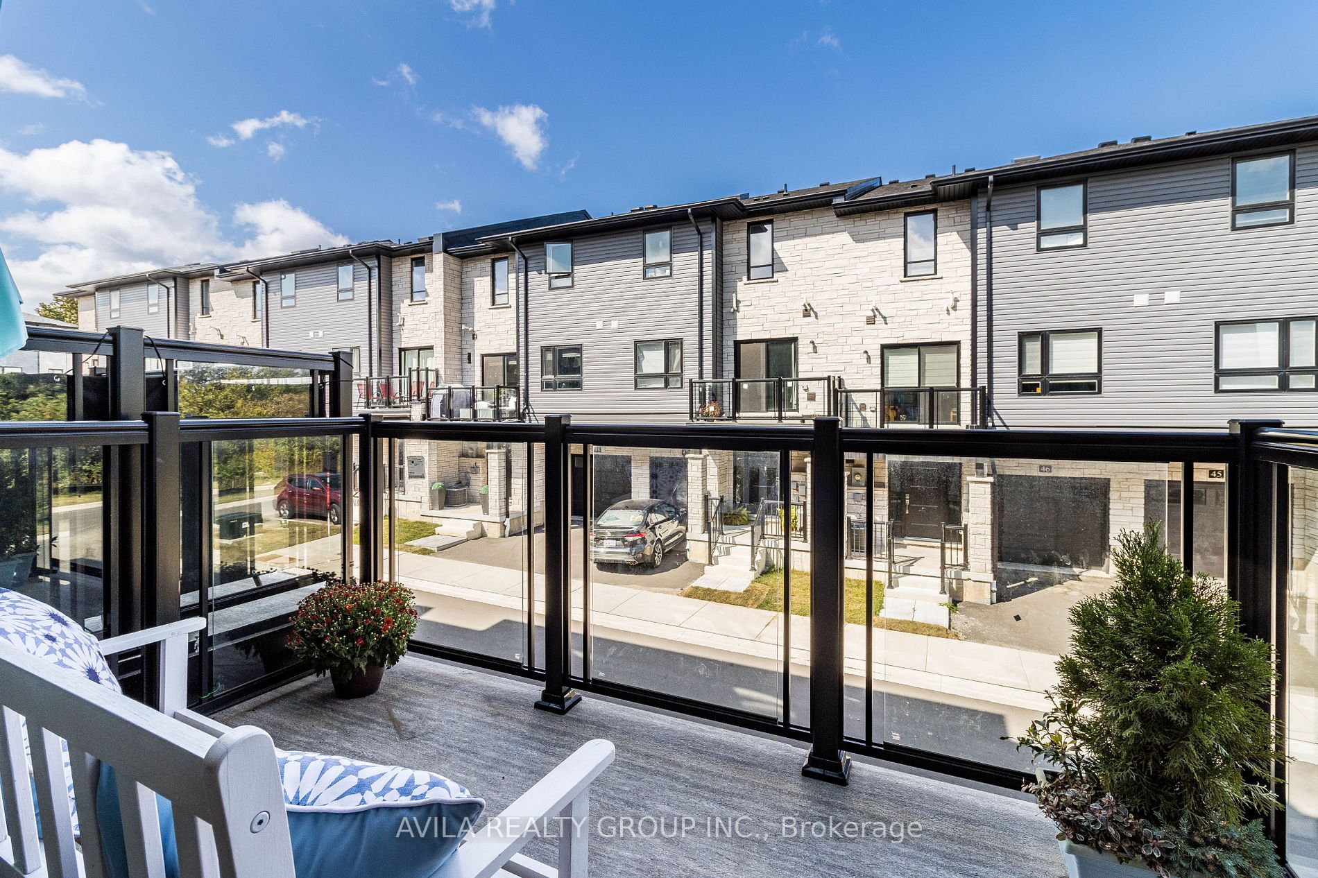 51 Sparrow Ave, #38