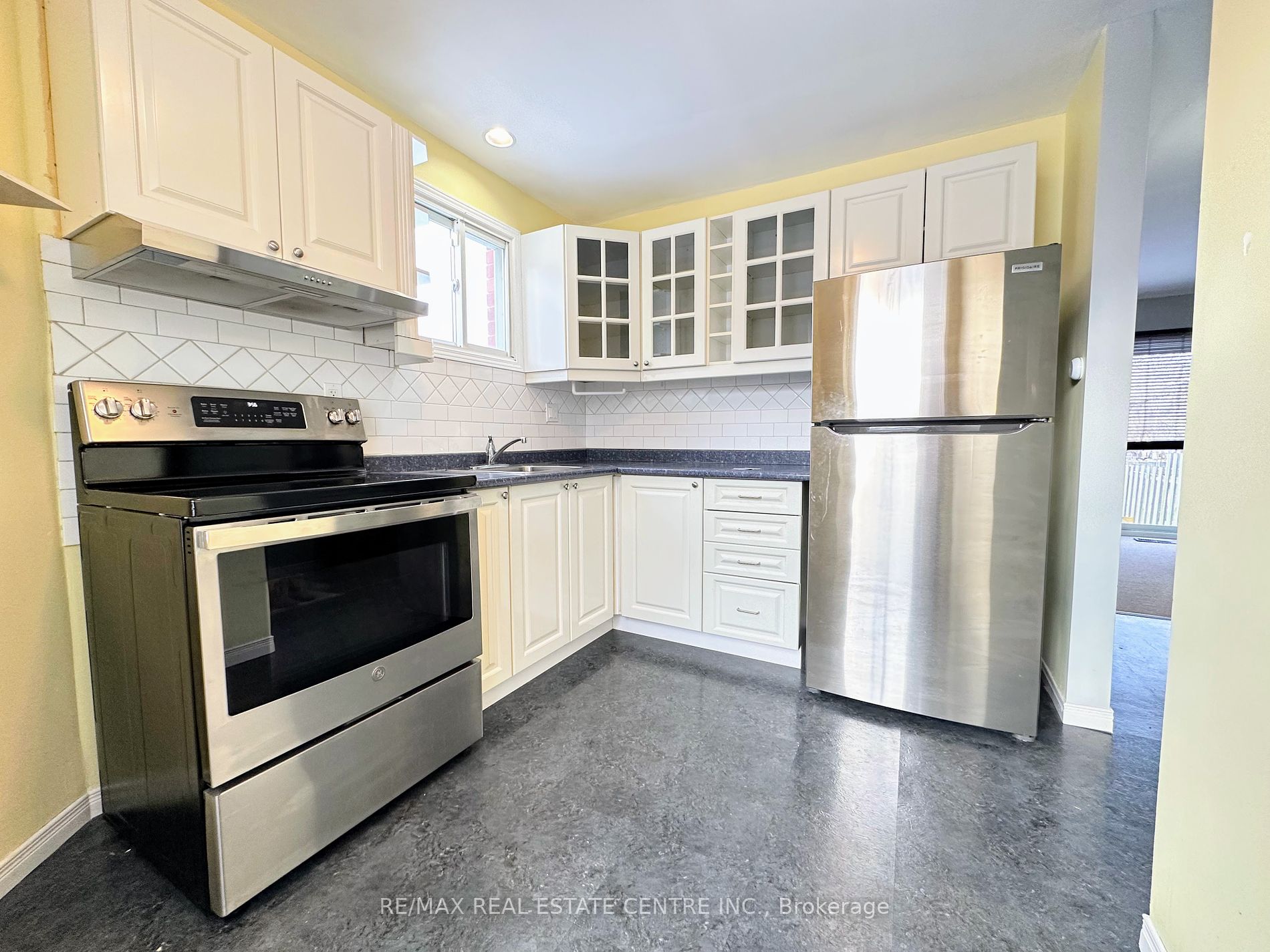 11 Norman Lane, #1